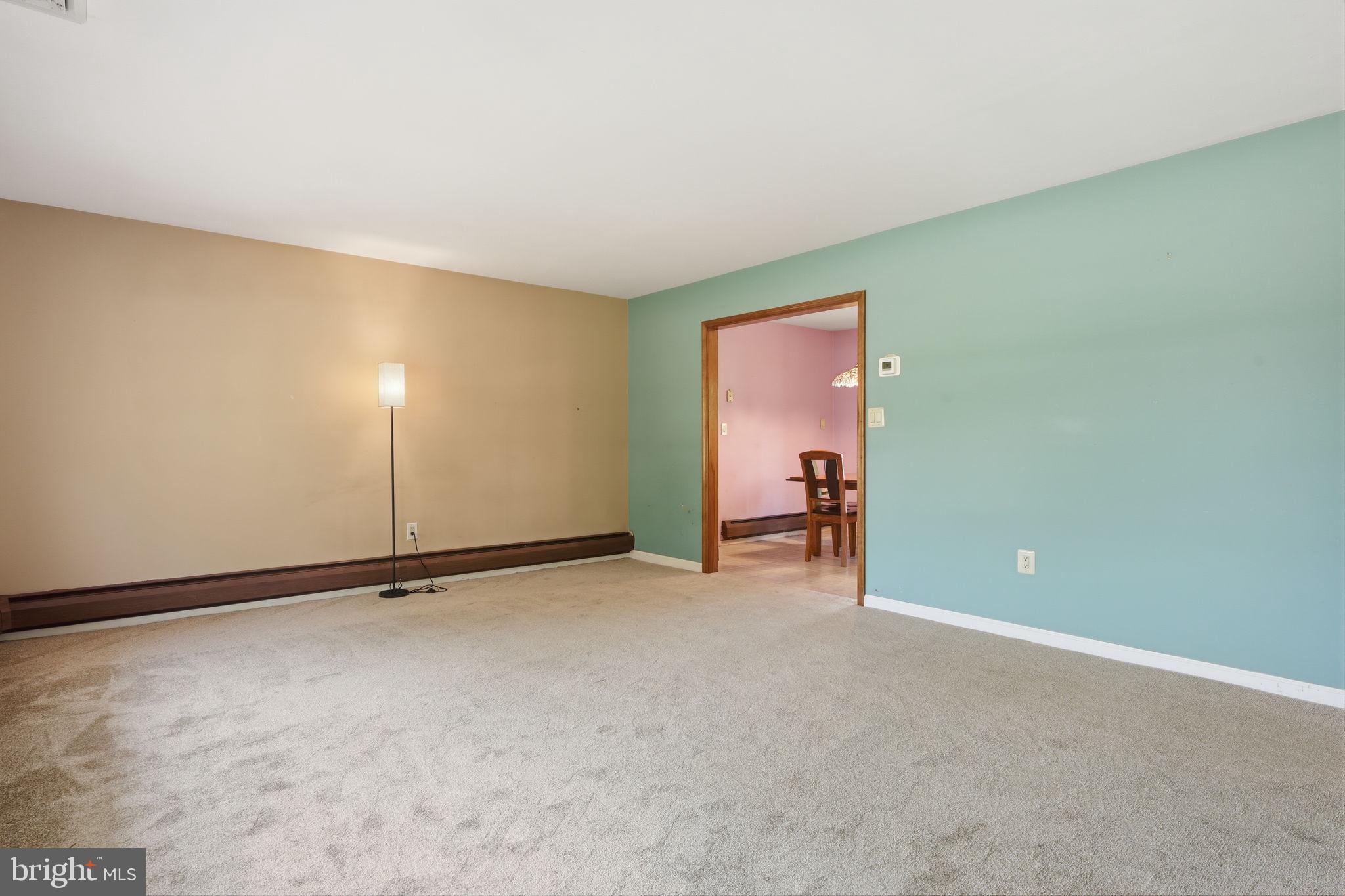 TWIN OAKS - Residential