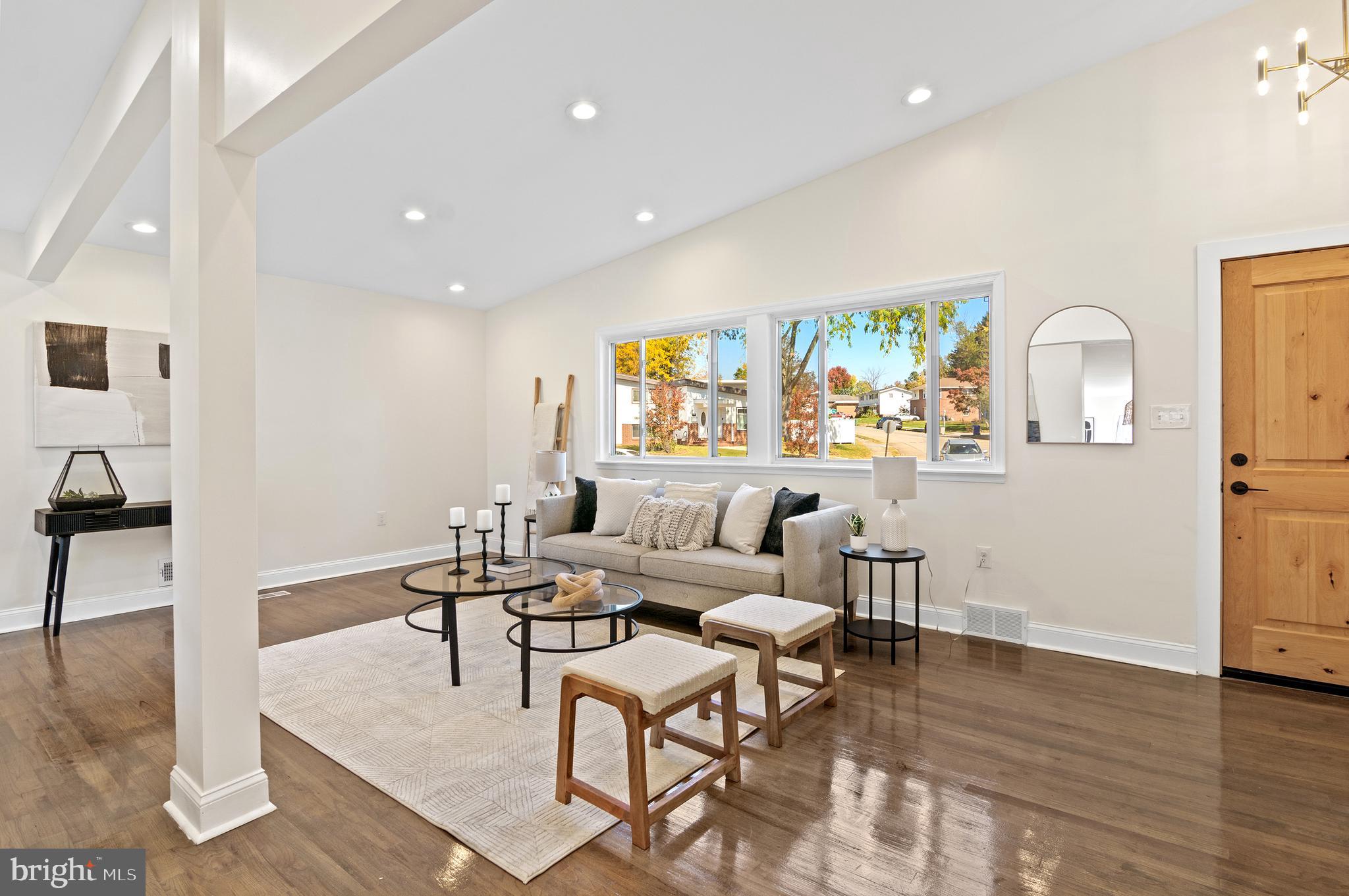 SEVEN MILE - Residential