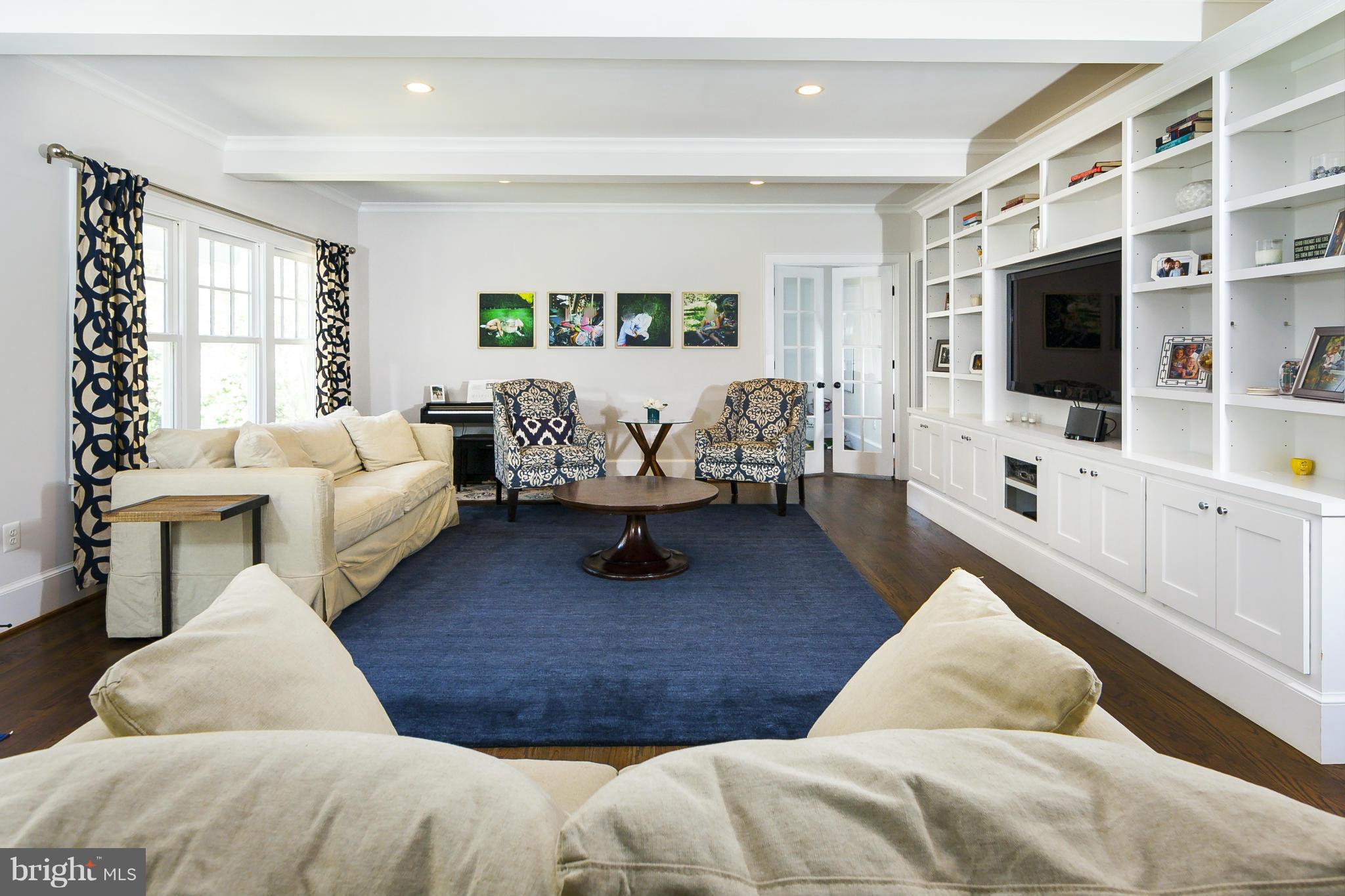 LEE HEIGHTS - Residential