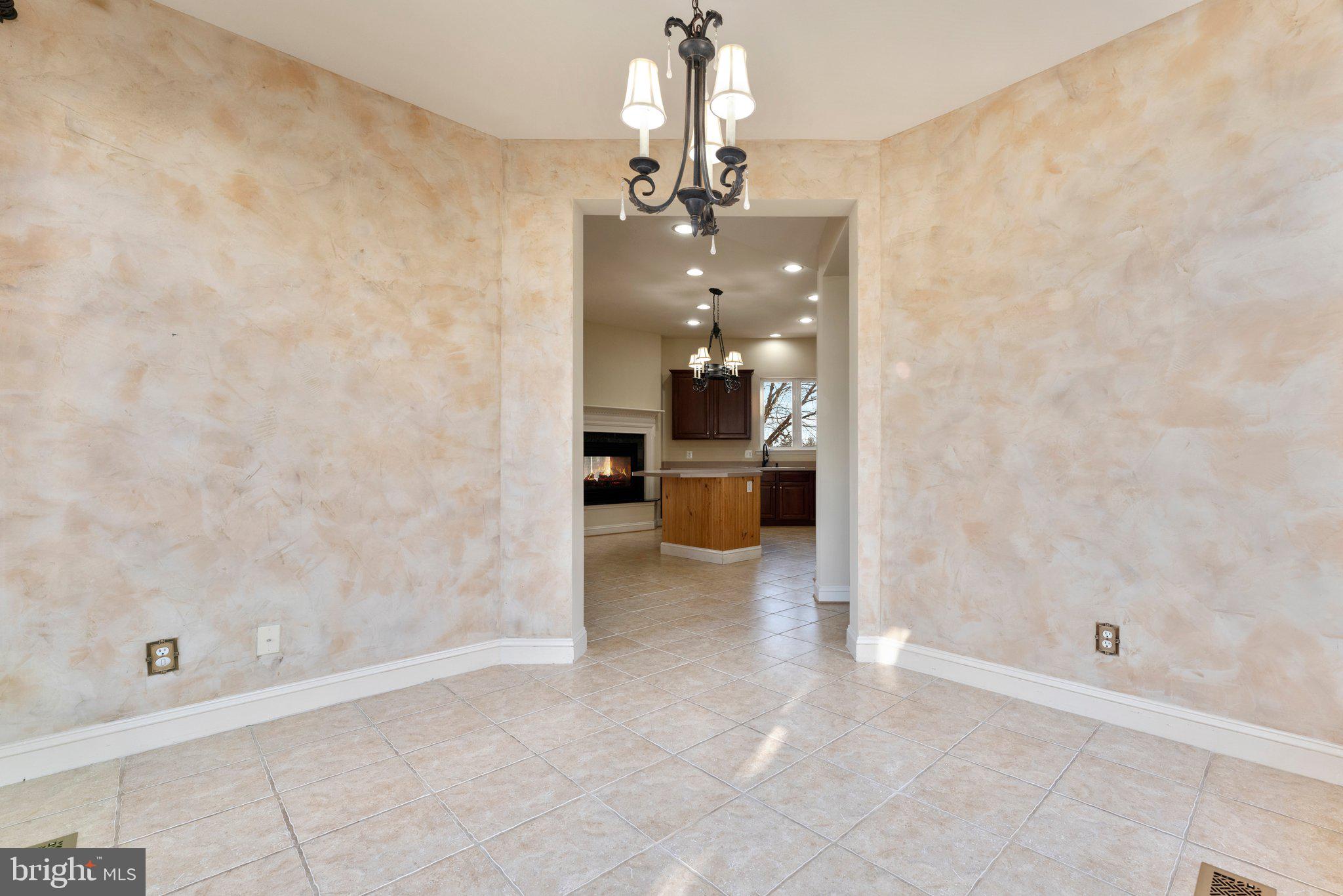 VINT HILL - Residential Lease
