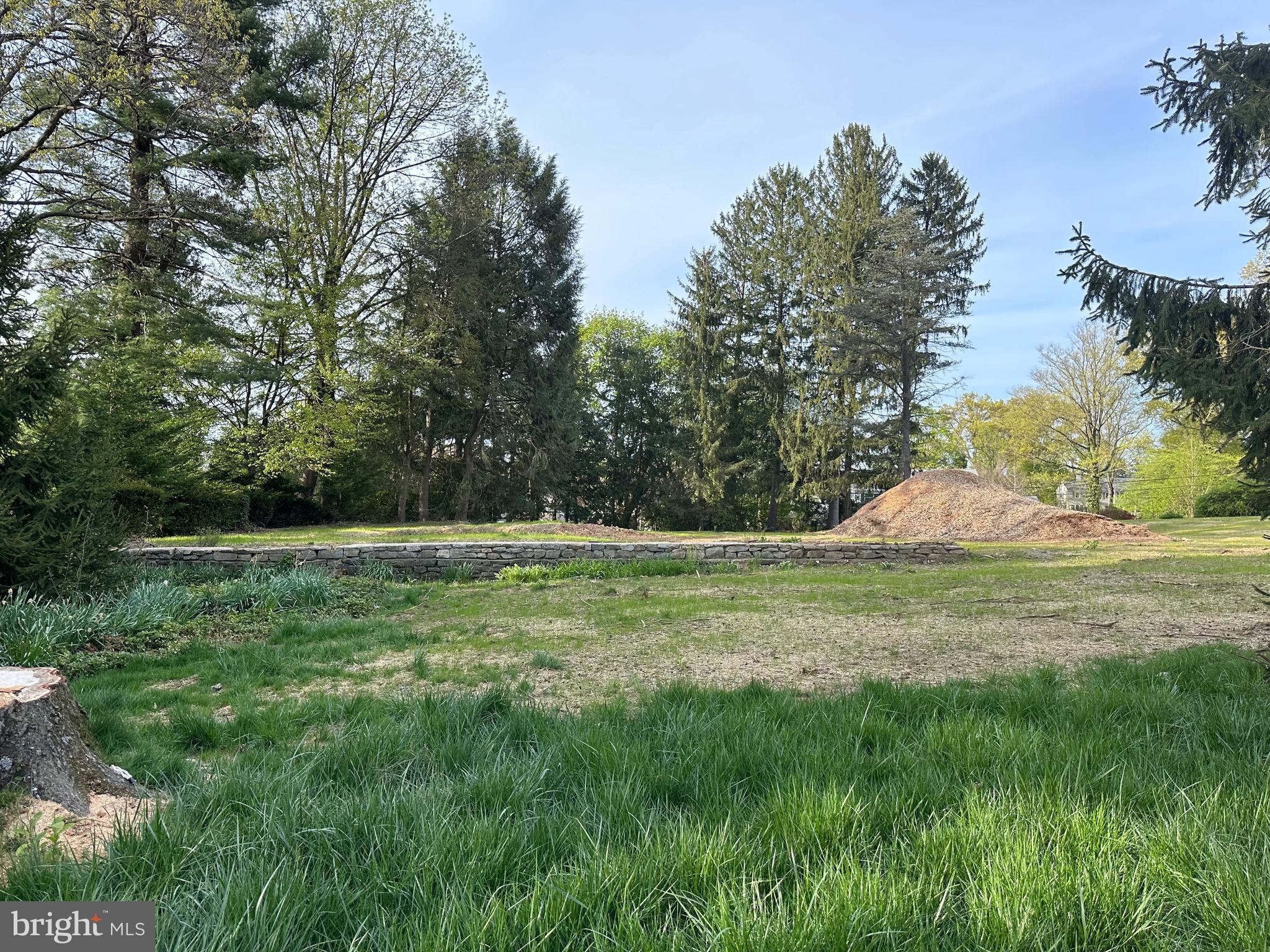 Once-in-a-lifetime opportunity.  Build your dream home on this lovely mature lot in one of the nicest sections of School Lane Hills. Bring your own custom design of your new home or work with the builder to design the home of your dreams. The sky is the limit. Call today and start the process to make your ultimate home dreams come true.