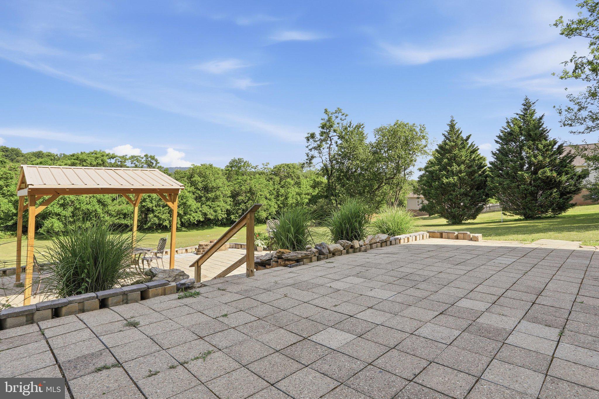 HERITAGE GROVE - Residential