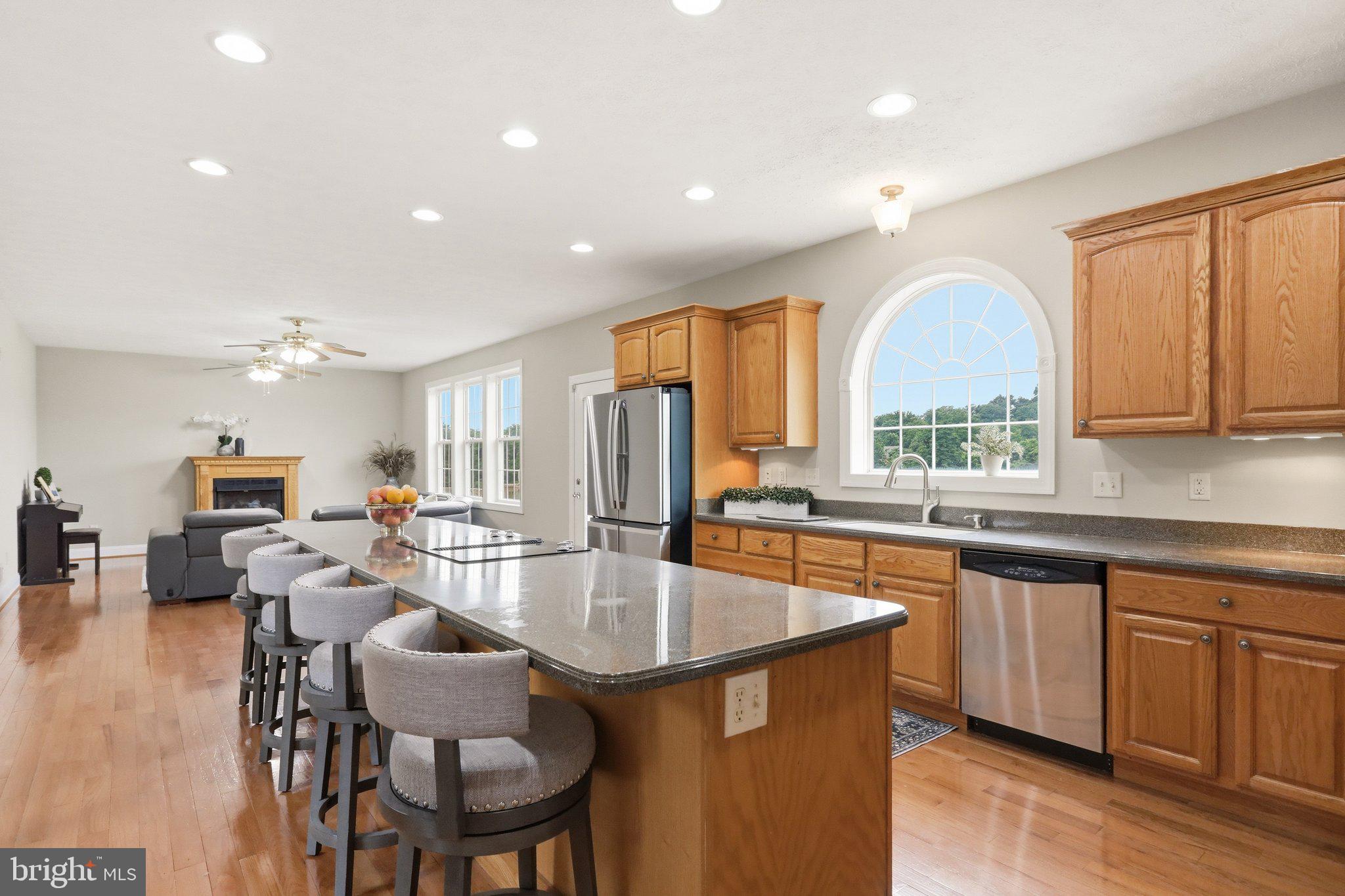 HERITAGE GROVE - Residential