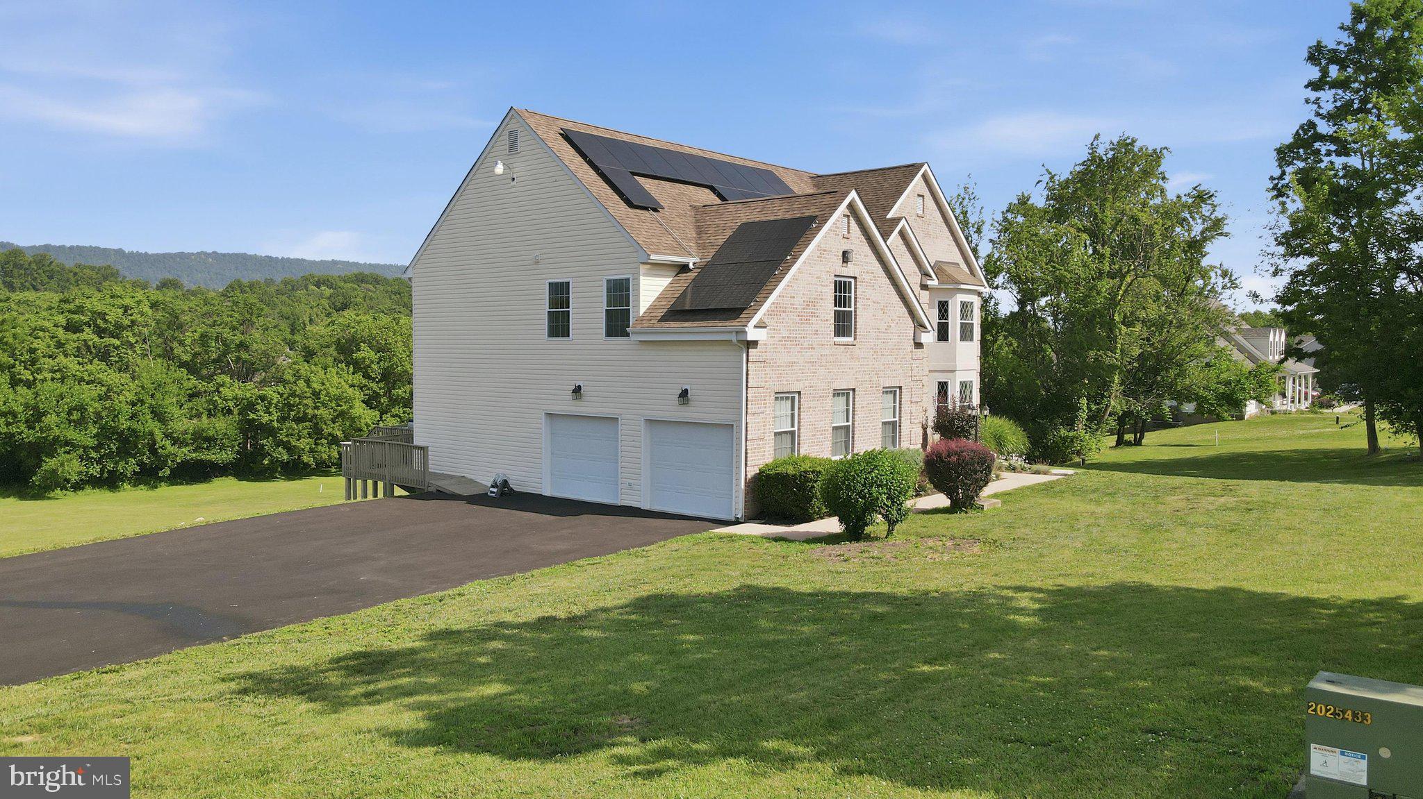 HERITAGE GROVE - Residential