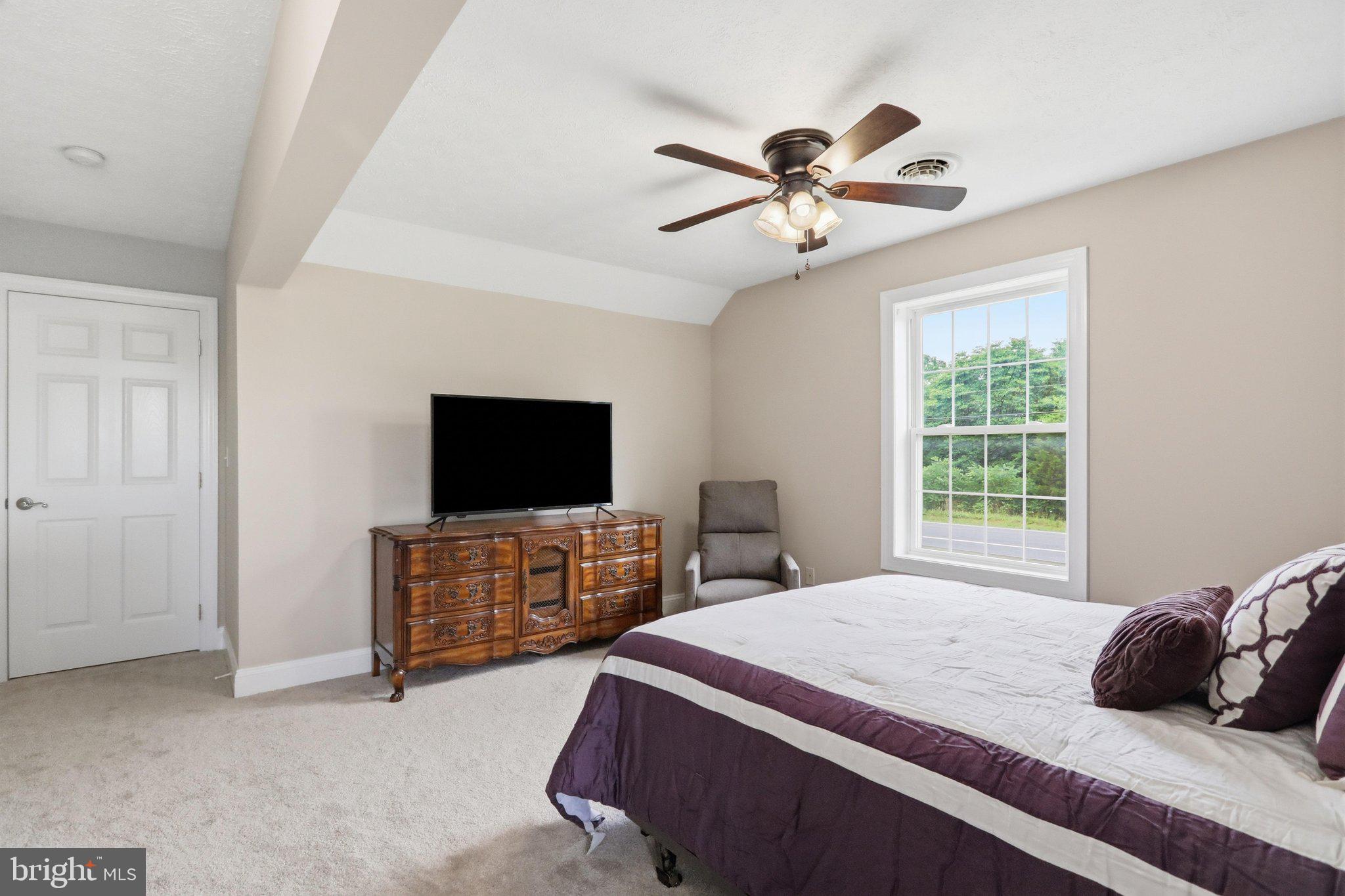 HERITAGE GROVE - Residential