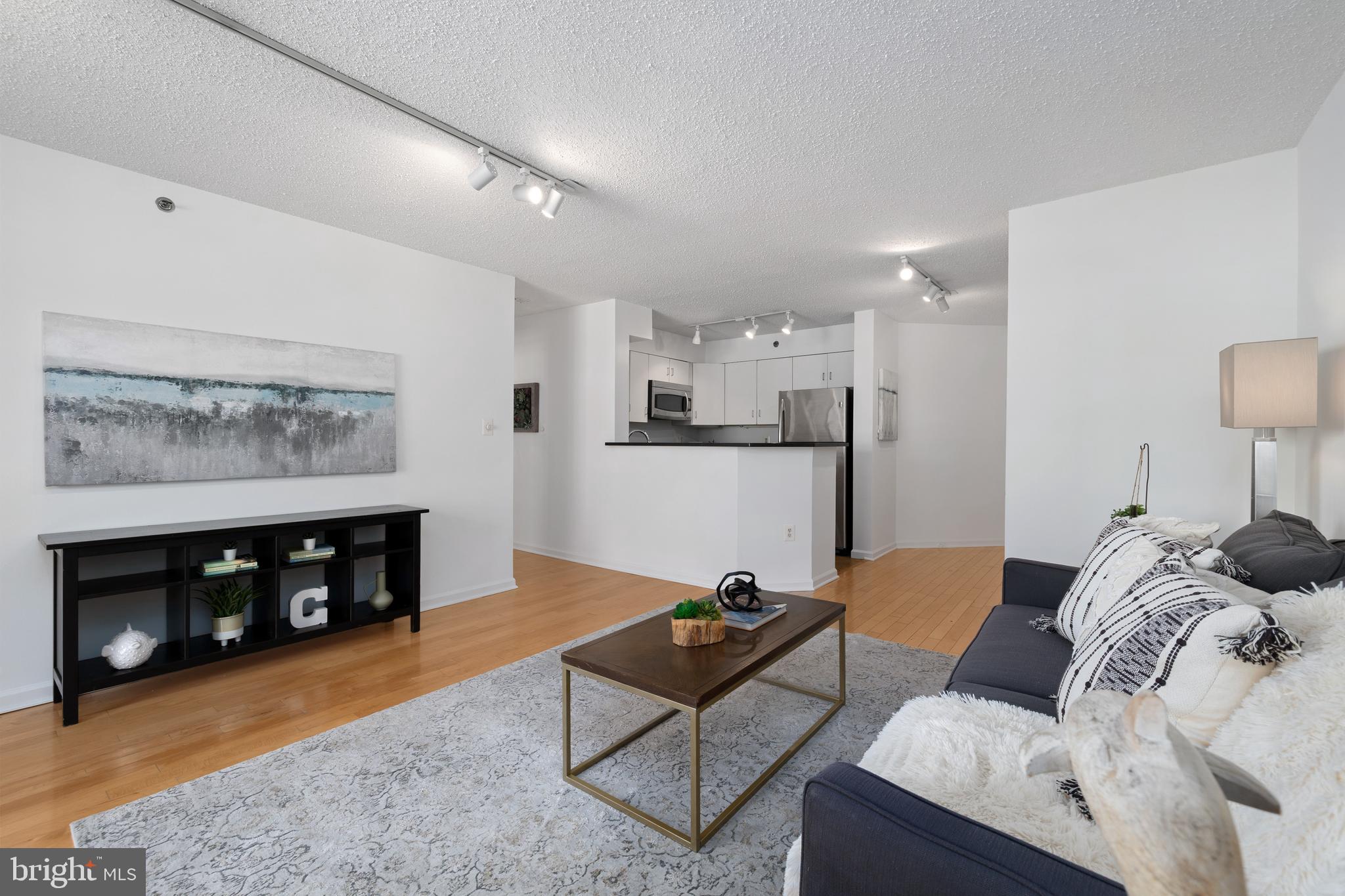 WEST END - Residential