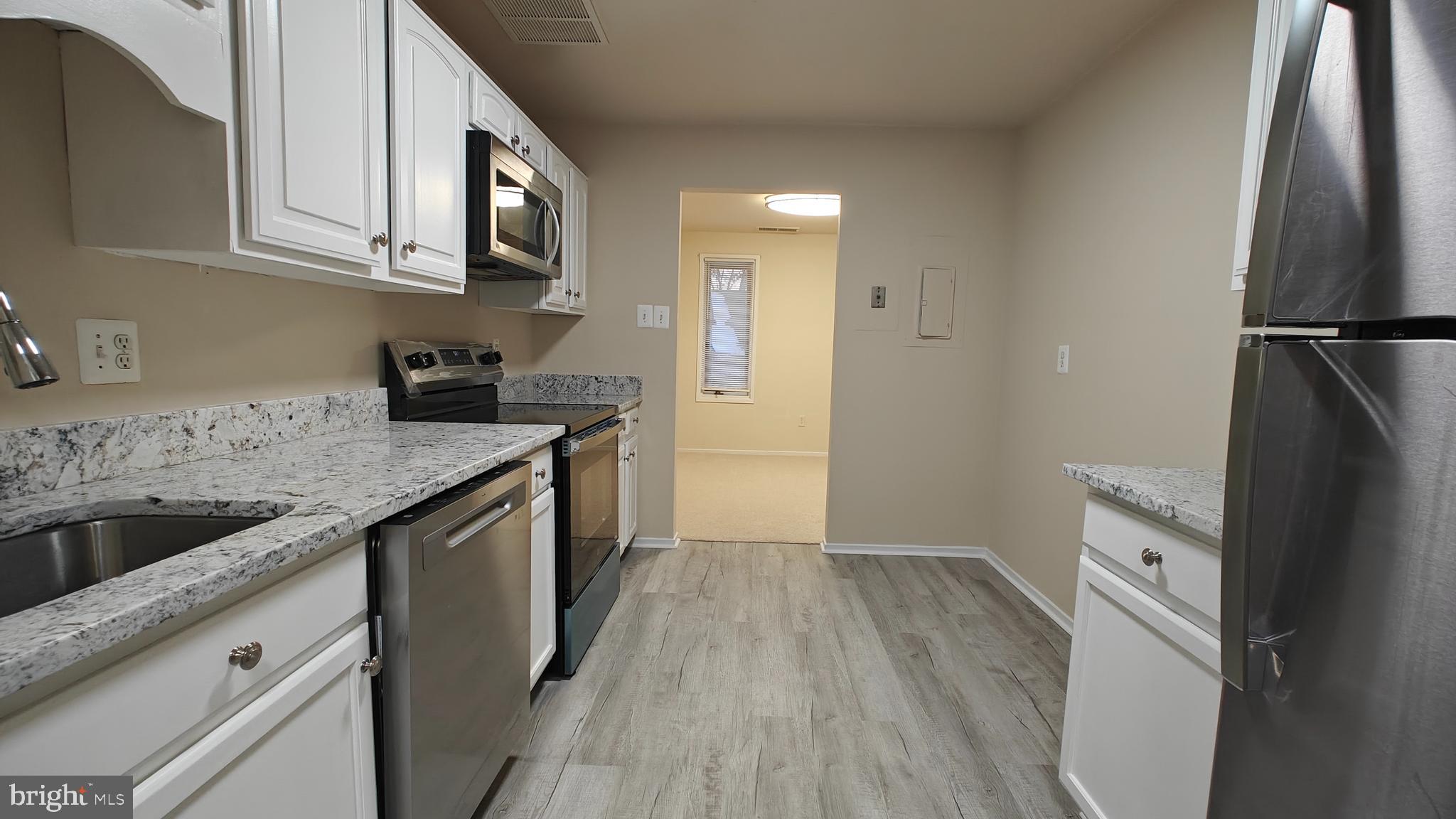 JEFFERSON MEWS - Residential