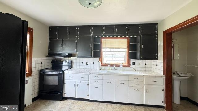 HOUCKSVILLE - Residential