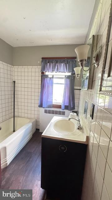 HOUCKSVILLE - Residential