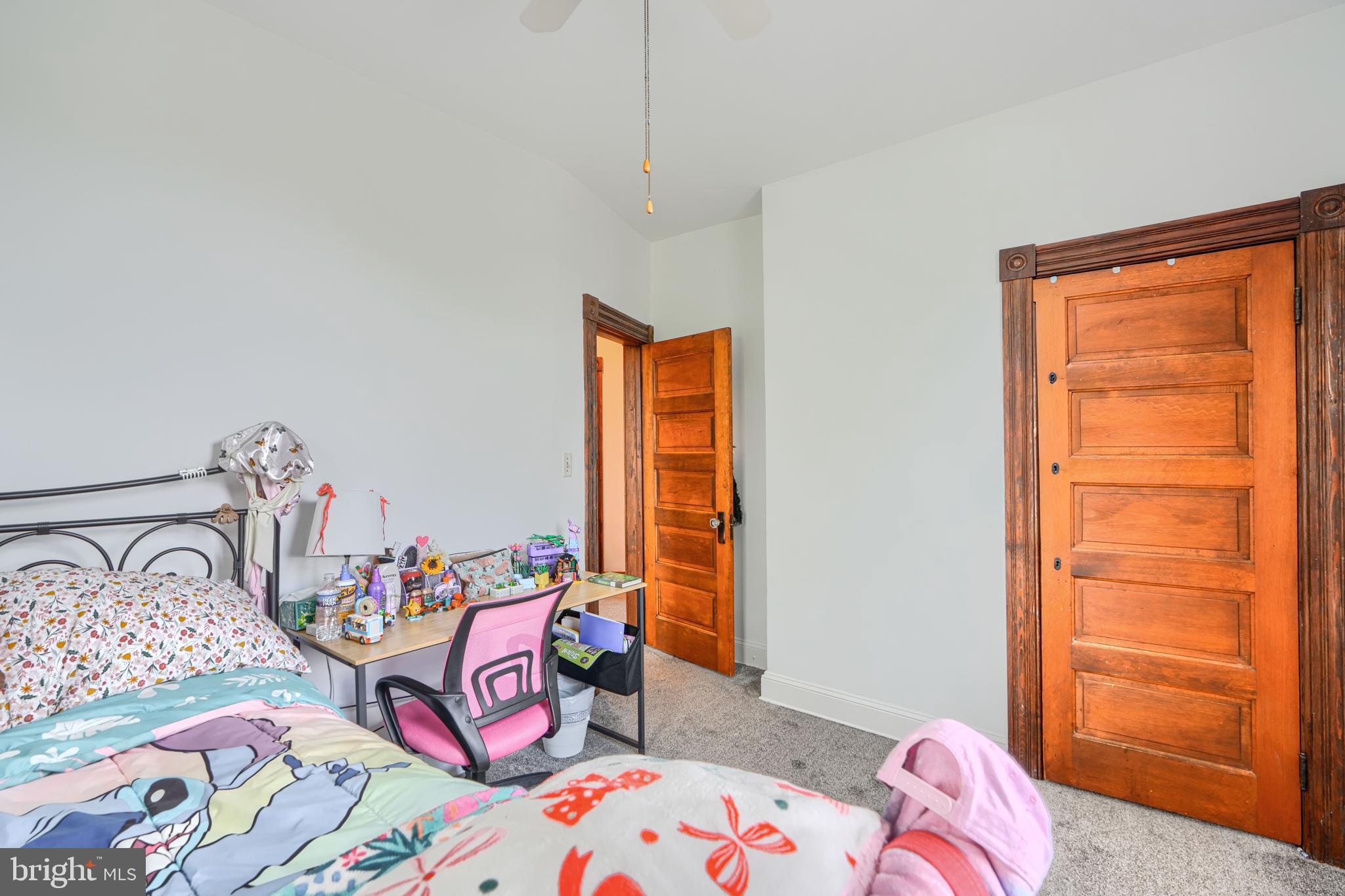 ROSEDALE - Commercial Sale