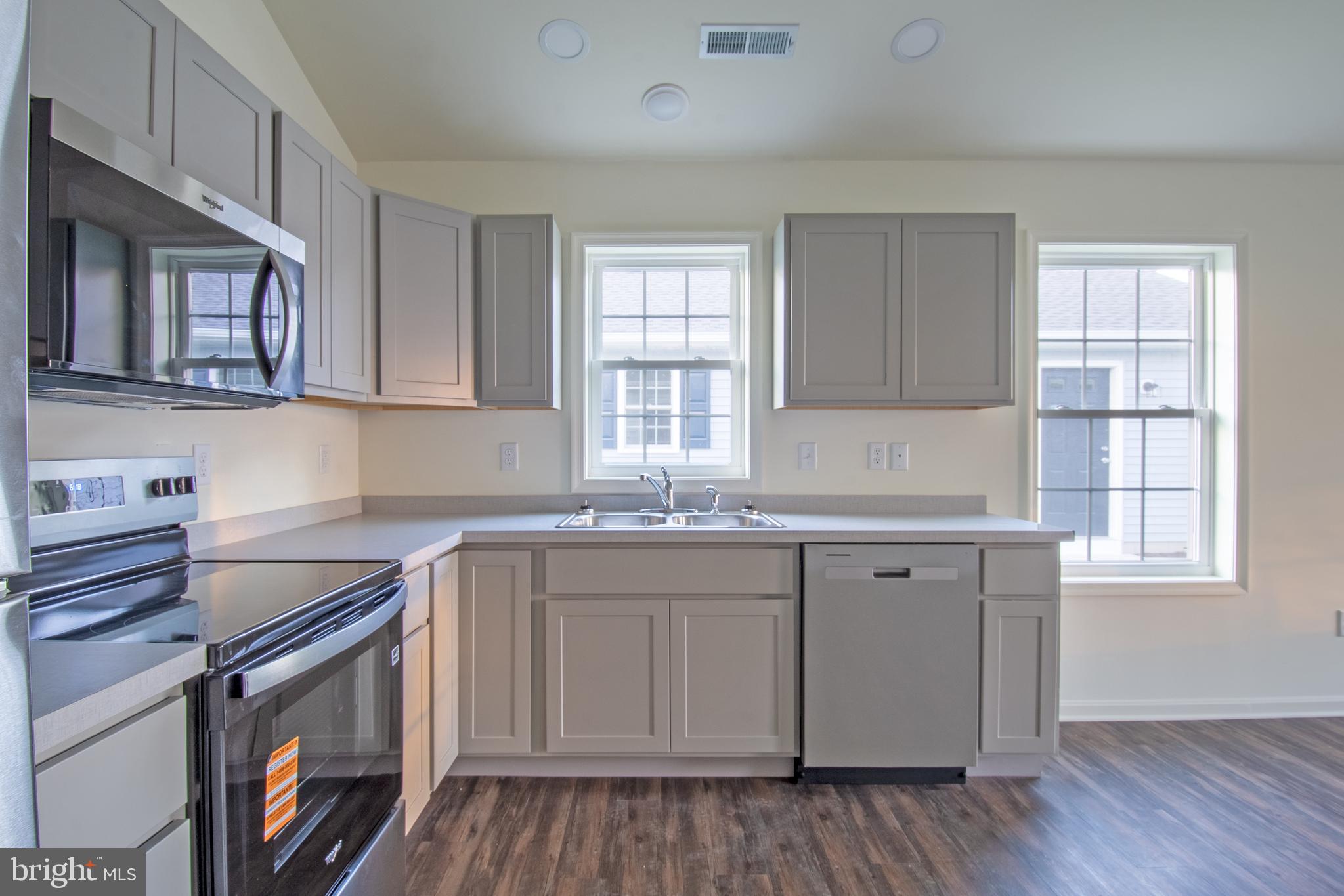 HARRINGTON MEADOWS - Residential