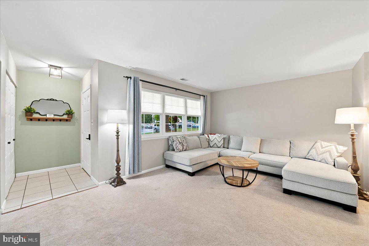 BEAVER RUN KNOLL - Residential