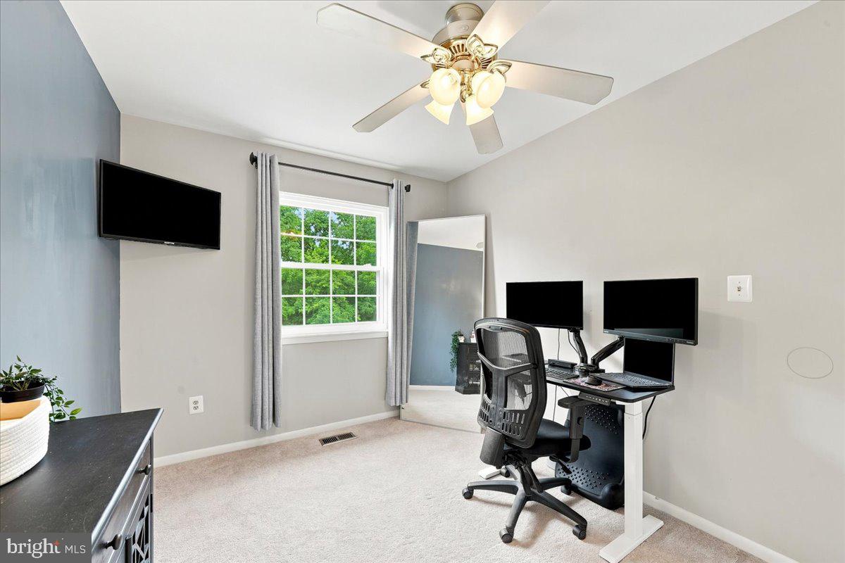 BEAVER RUN KNOLL - Residential