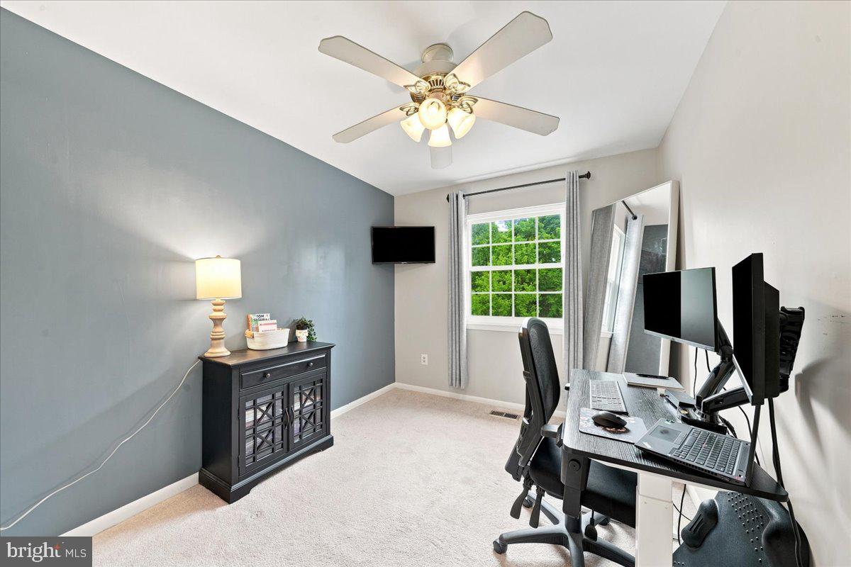 BEAVER RUN KNOLL - Residential