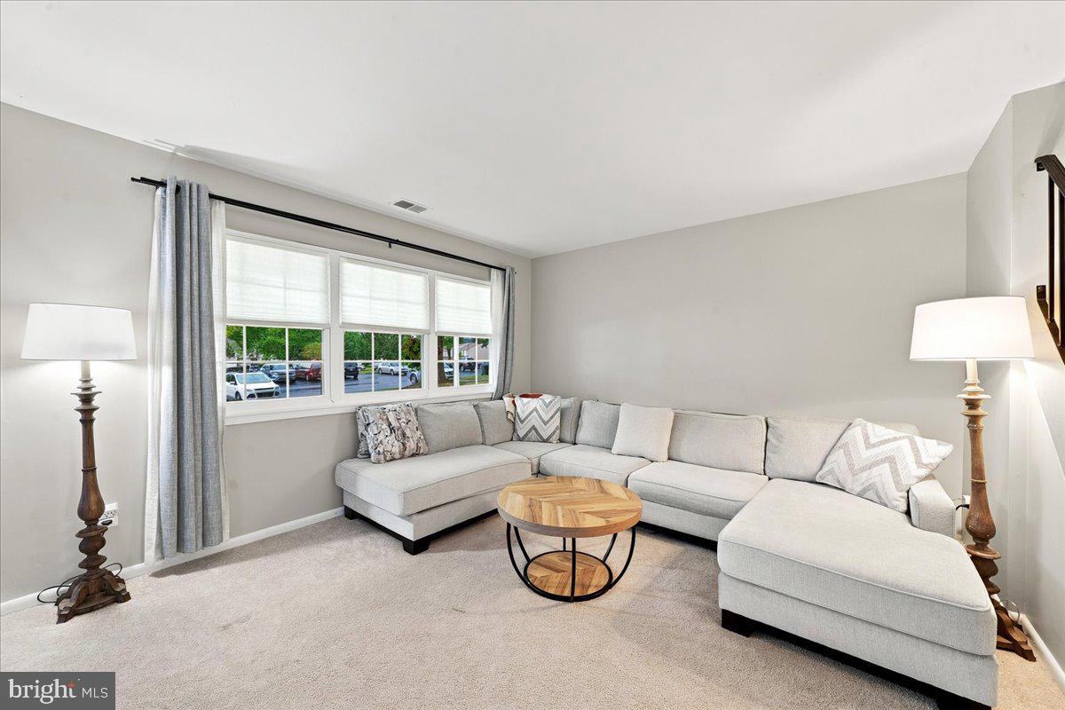 BEAVER RUN KNOLL - Residential