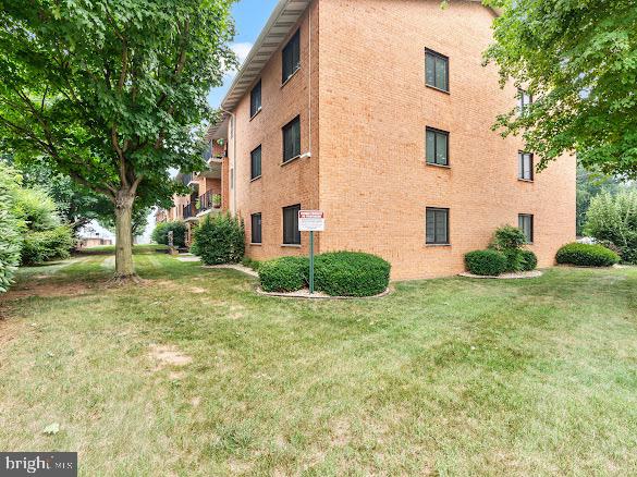 EDGEWOOD CONDOMMINIUMS - Residential