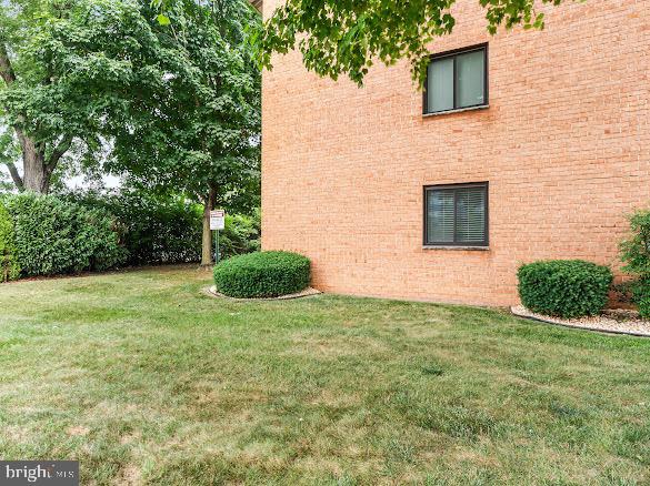 EDGEWOOD CONDOMMINIUMS - Residential