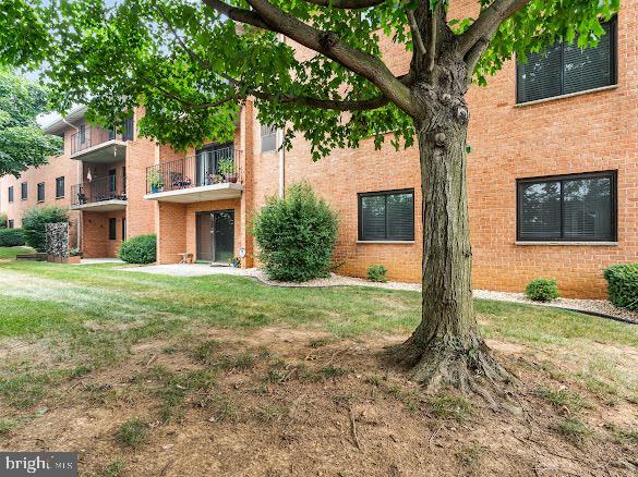 EDGEWOOD CONDOMMINIUMS - Residential