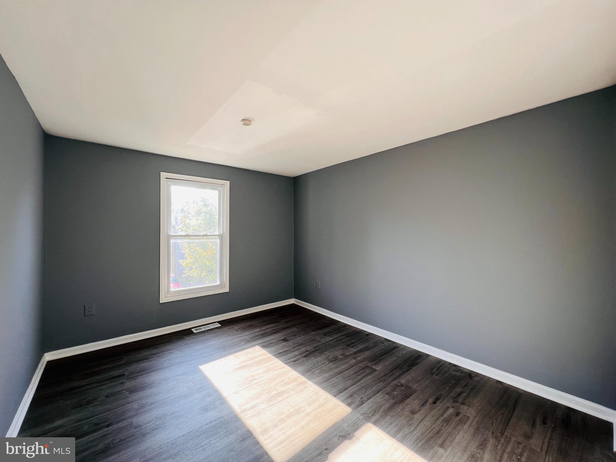 CHURCHILL TOWN SECTOR - Residential Lease
