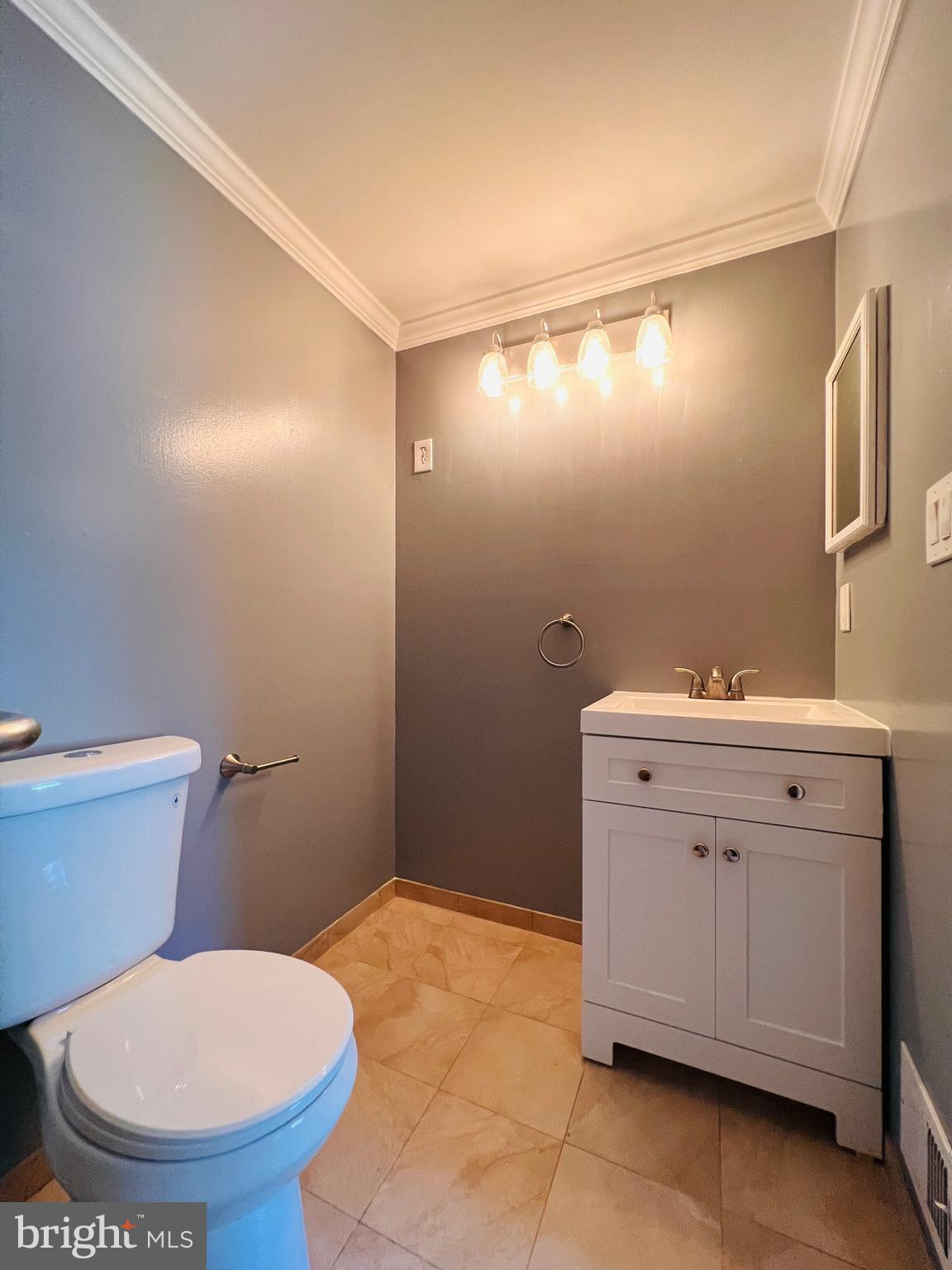 CHURCHILL TOWN SECTOR - Residential Lease