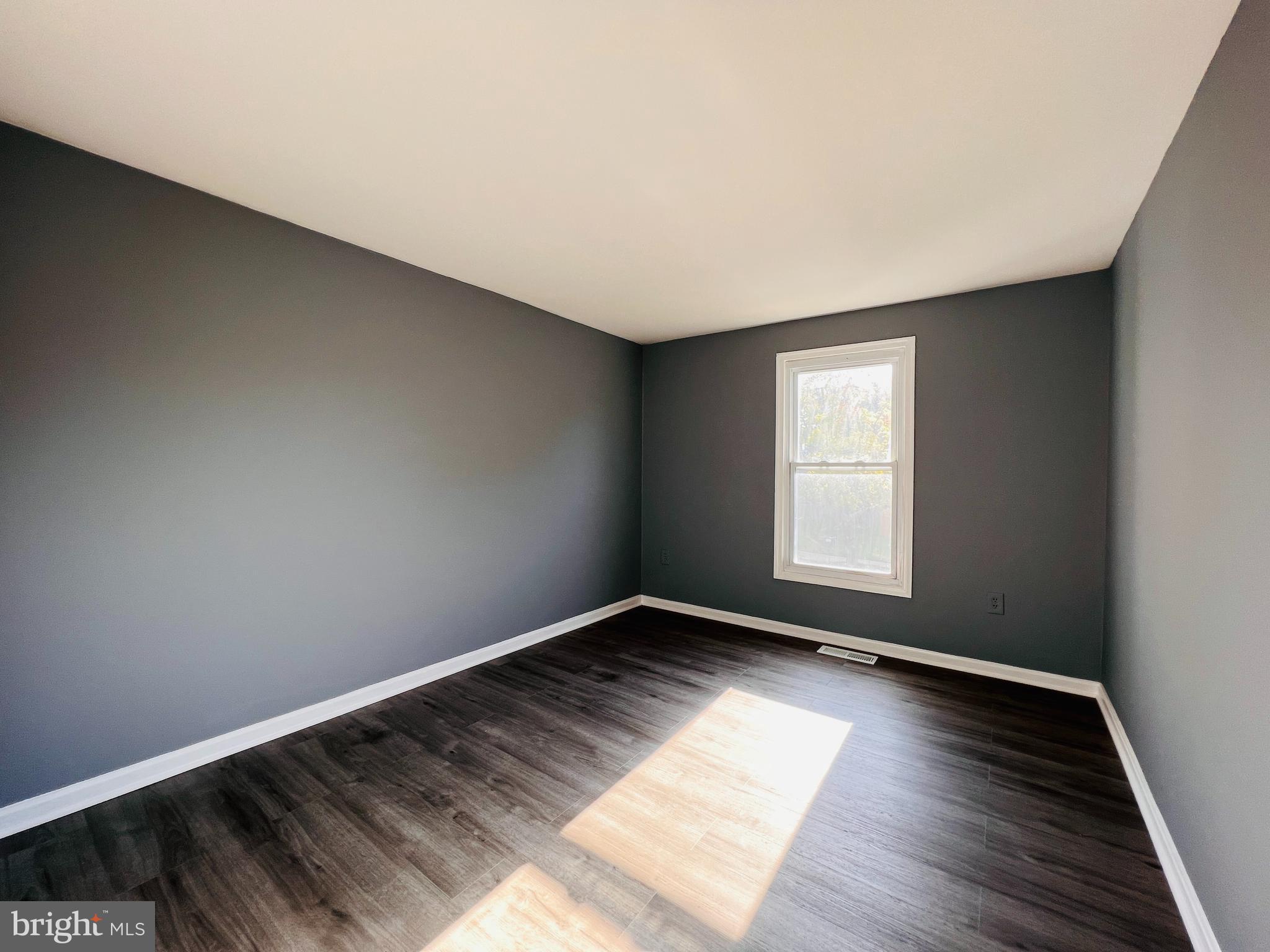CHURCHILL TOWN SECTOR - Residential Lease