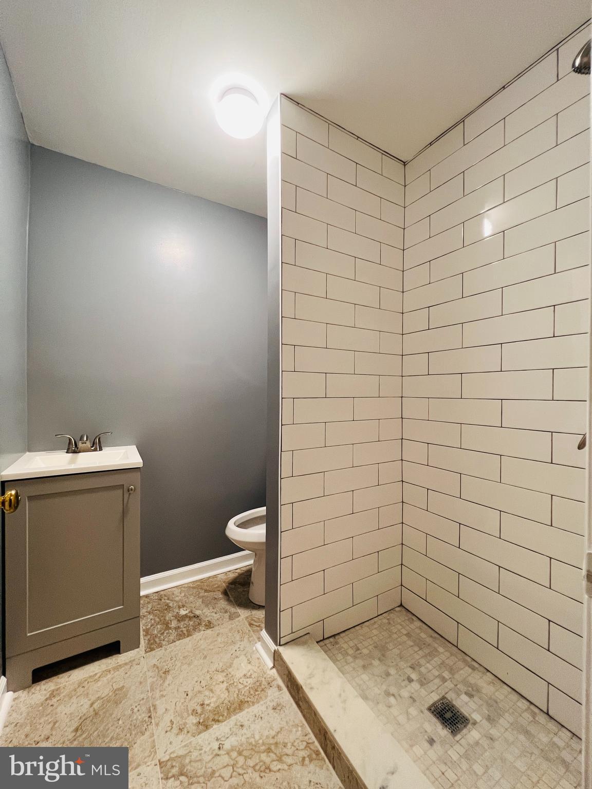 CHURCHILL TOWN SECTOR - Residential Lease