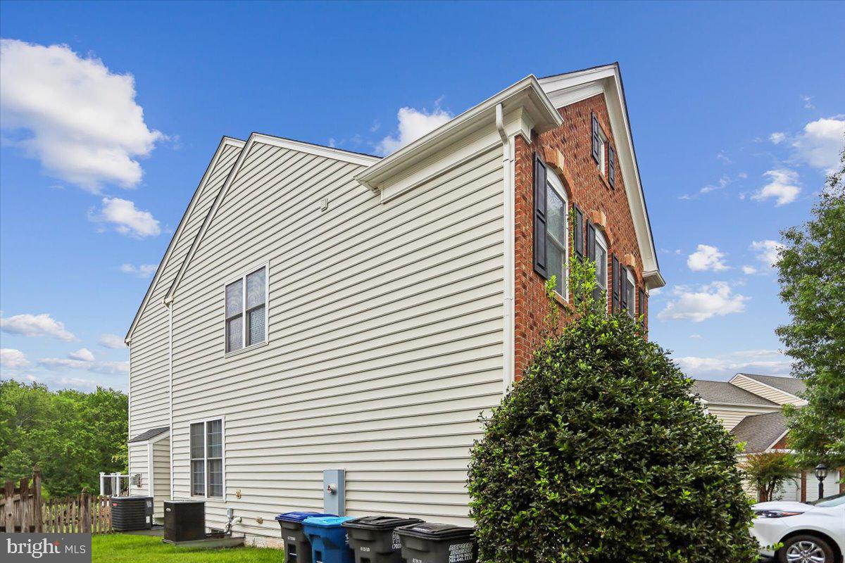 MAYFIELD TRACE - Residential