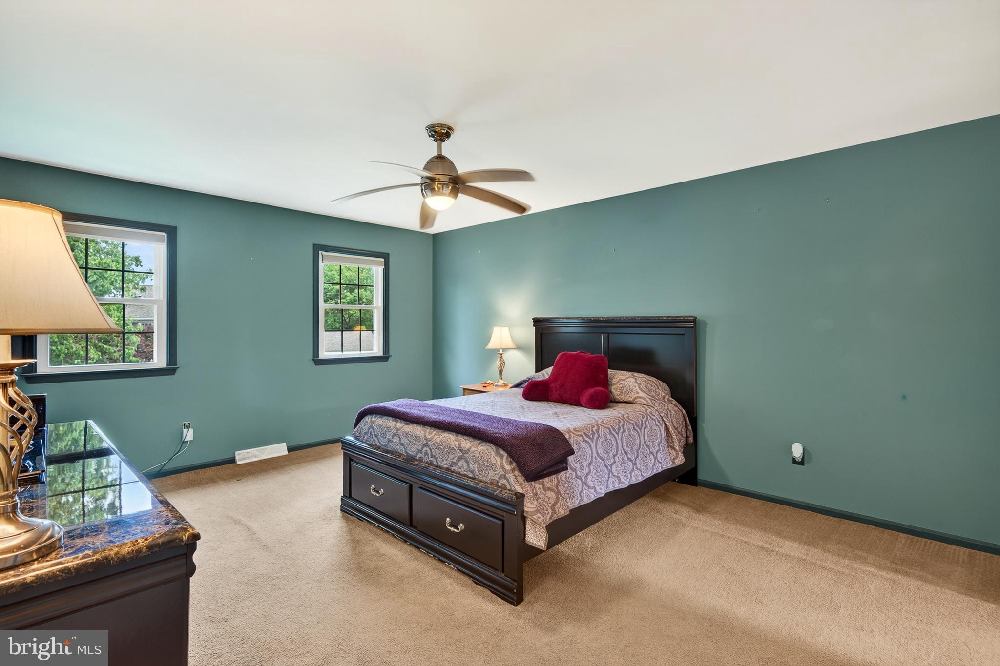 CAMEO WOODS - Residential