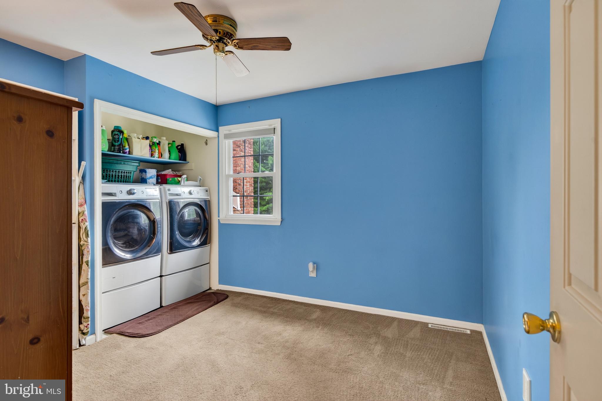 CAMEO WOODS - Residential