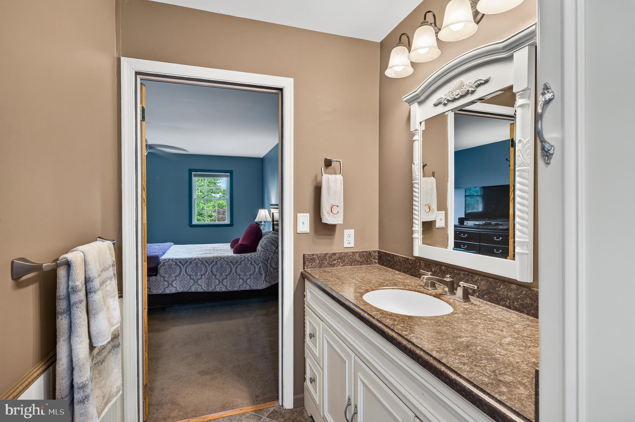 CAMEO WOODS - Residential