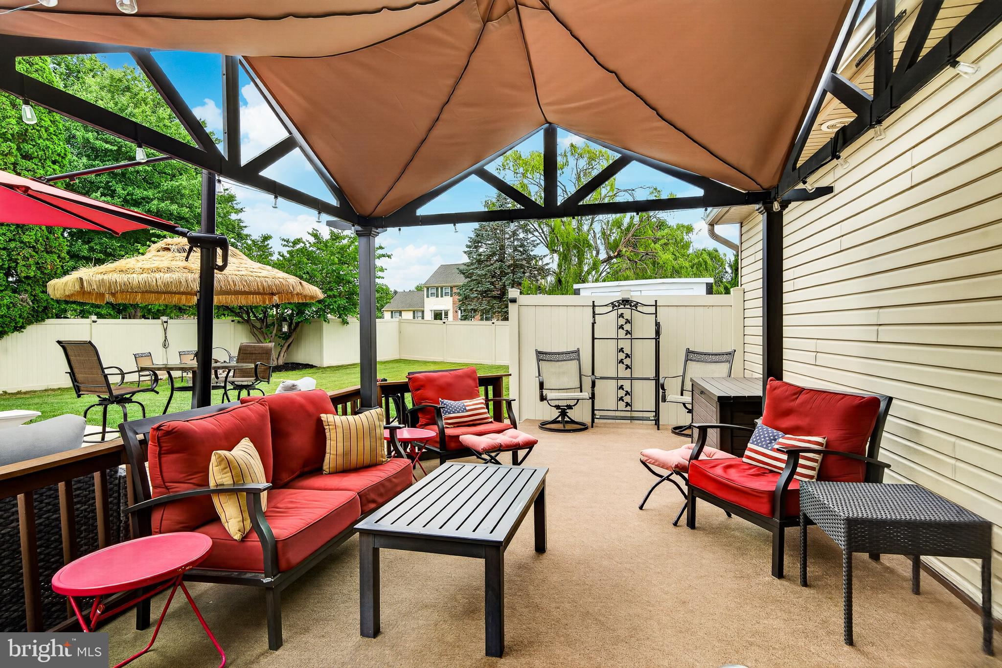 CAMEO WOODS - Residential