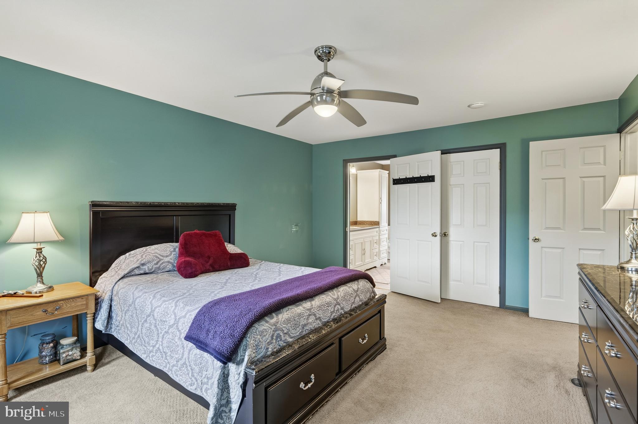 CAMEO WOODS - Residential