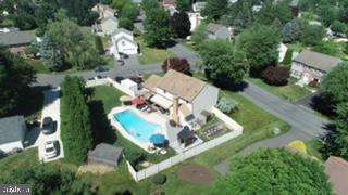 CAMEO WOODS - Residential