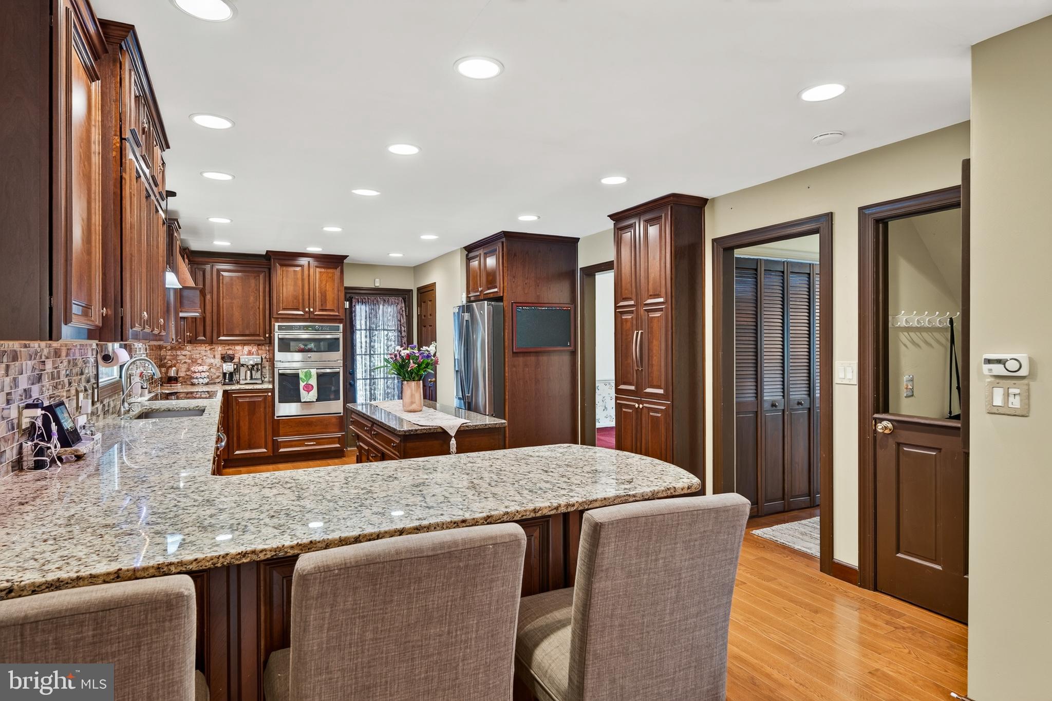 CAMEO WOODS - Residential