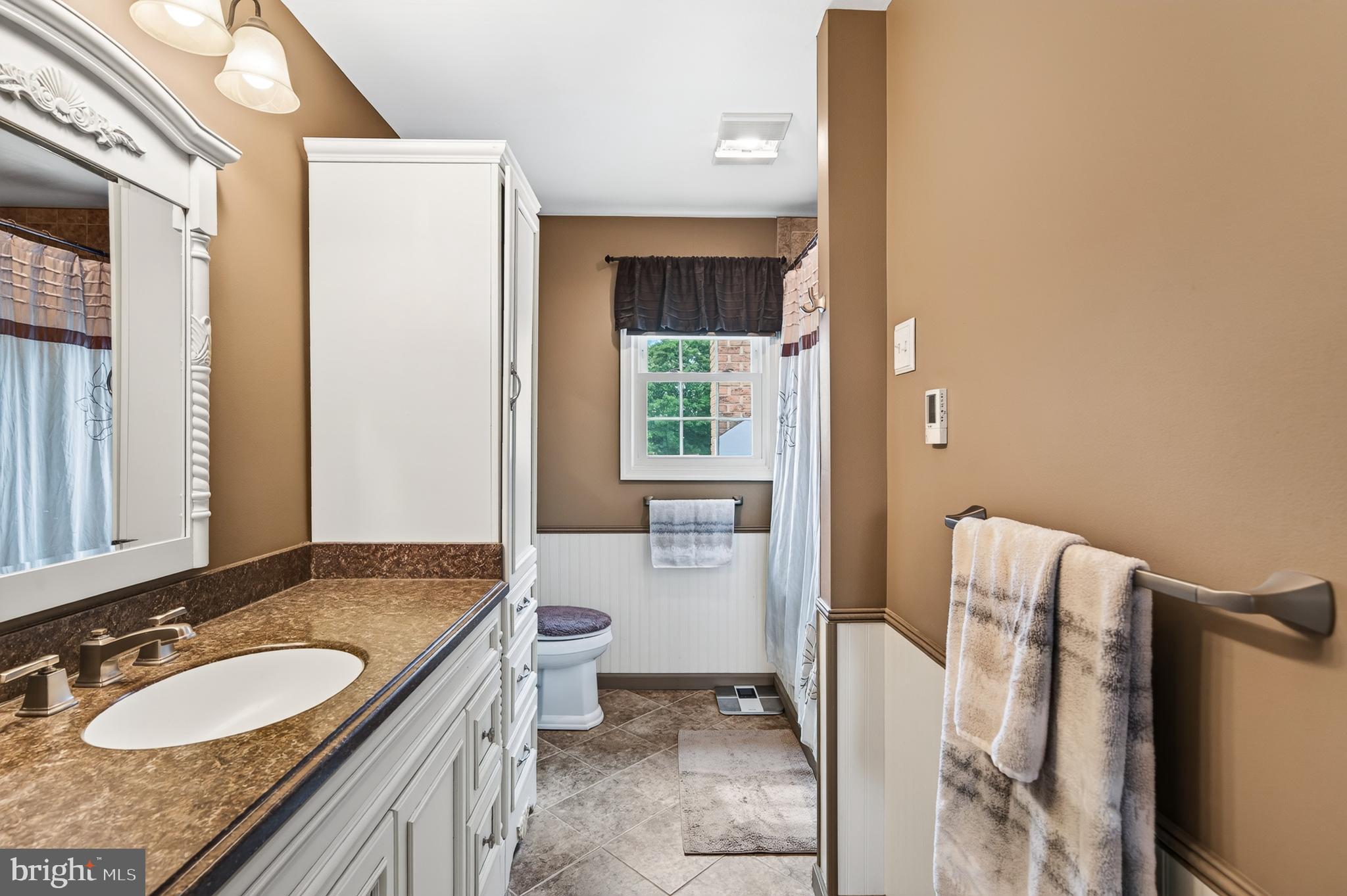 CAMEO WOODS - Residential