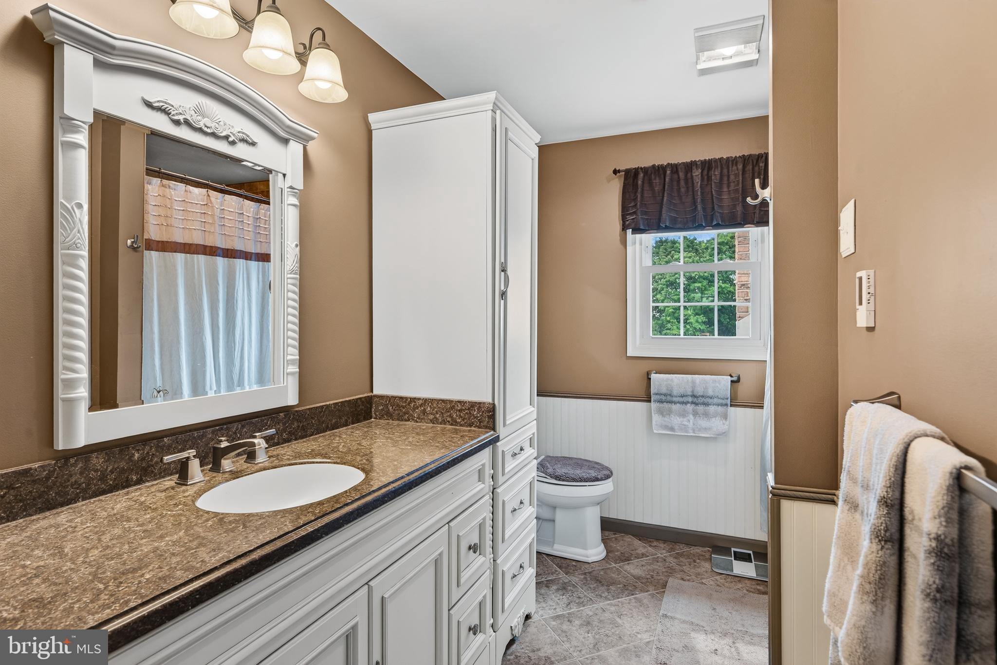 CAMEO WOODS - Residential