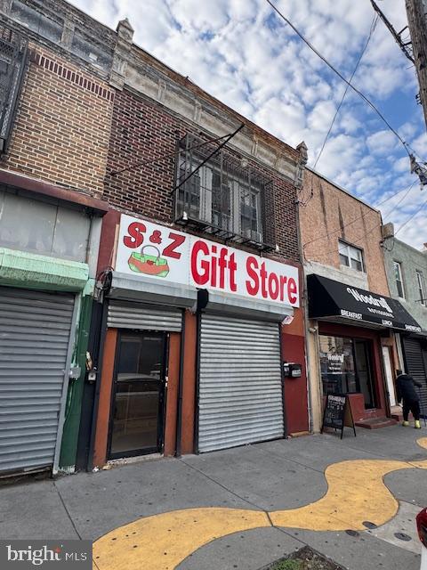 PHILADELPHIA (NORTH) - Commercial Sale
