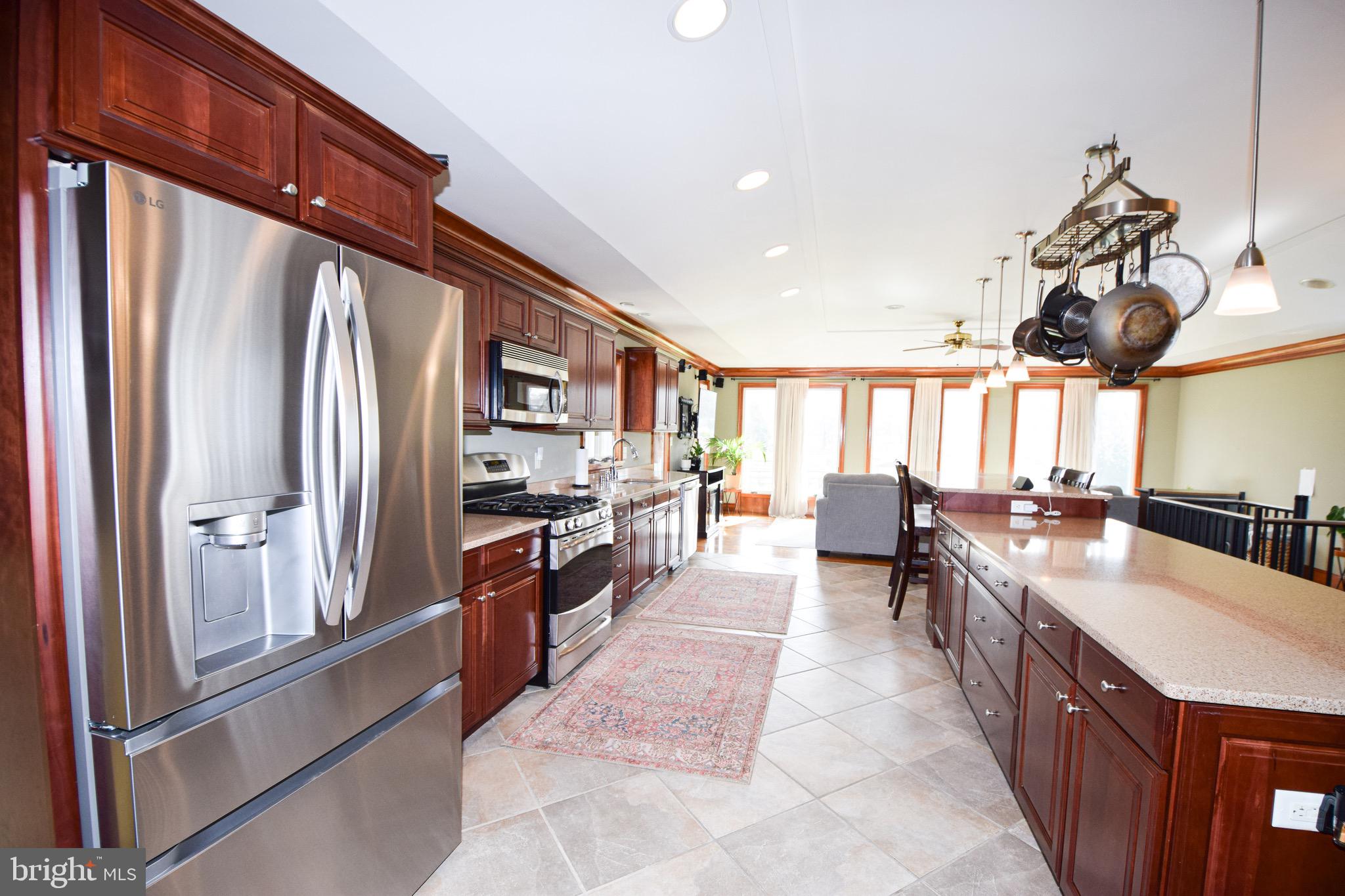 KNOLLWOOD - Residential