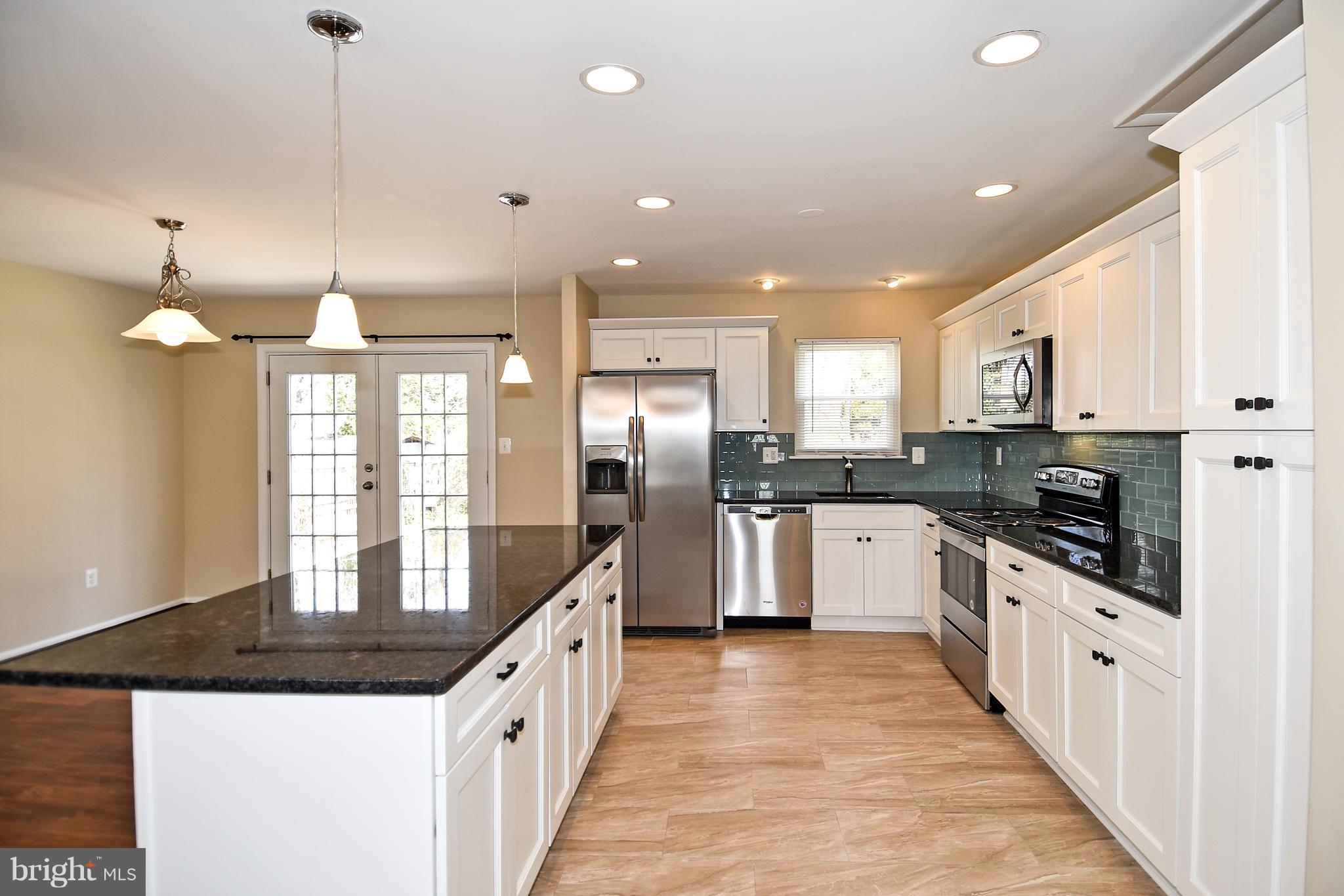 LAURELTON - Residential Lease