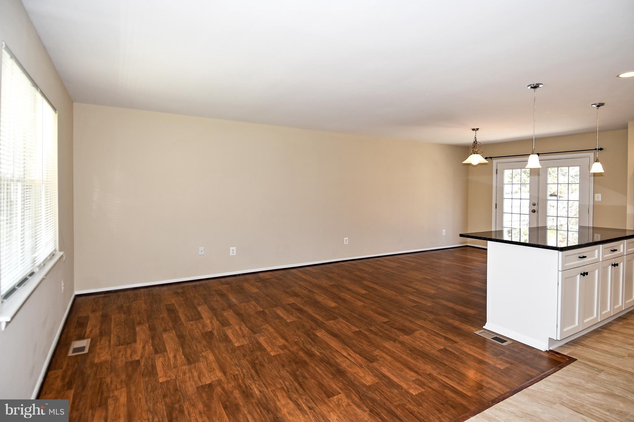 LAURELTON - Residential Lease