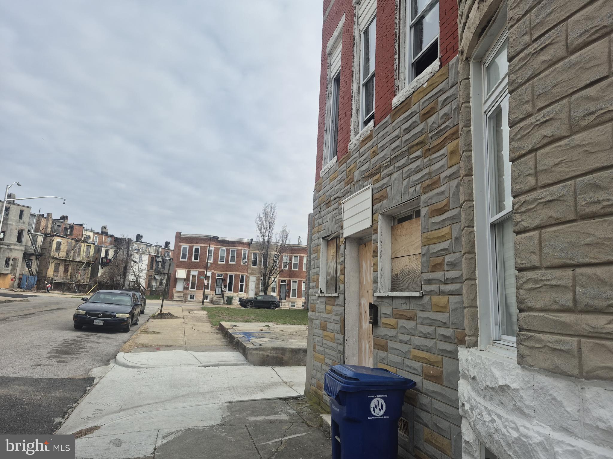 SANDTOWN-WINCHESTER - Residential