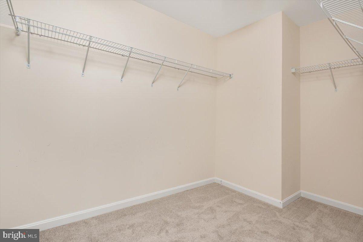 NORTH BROOK - Residential
