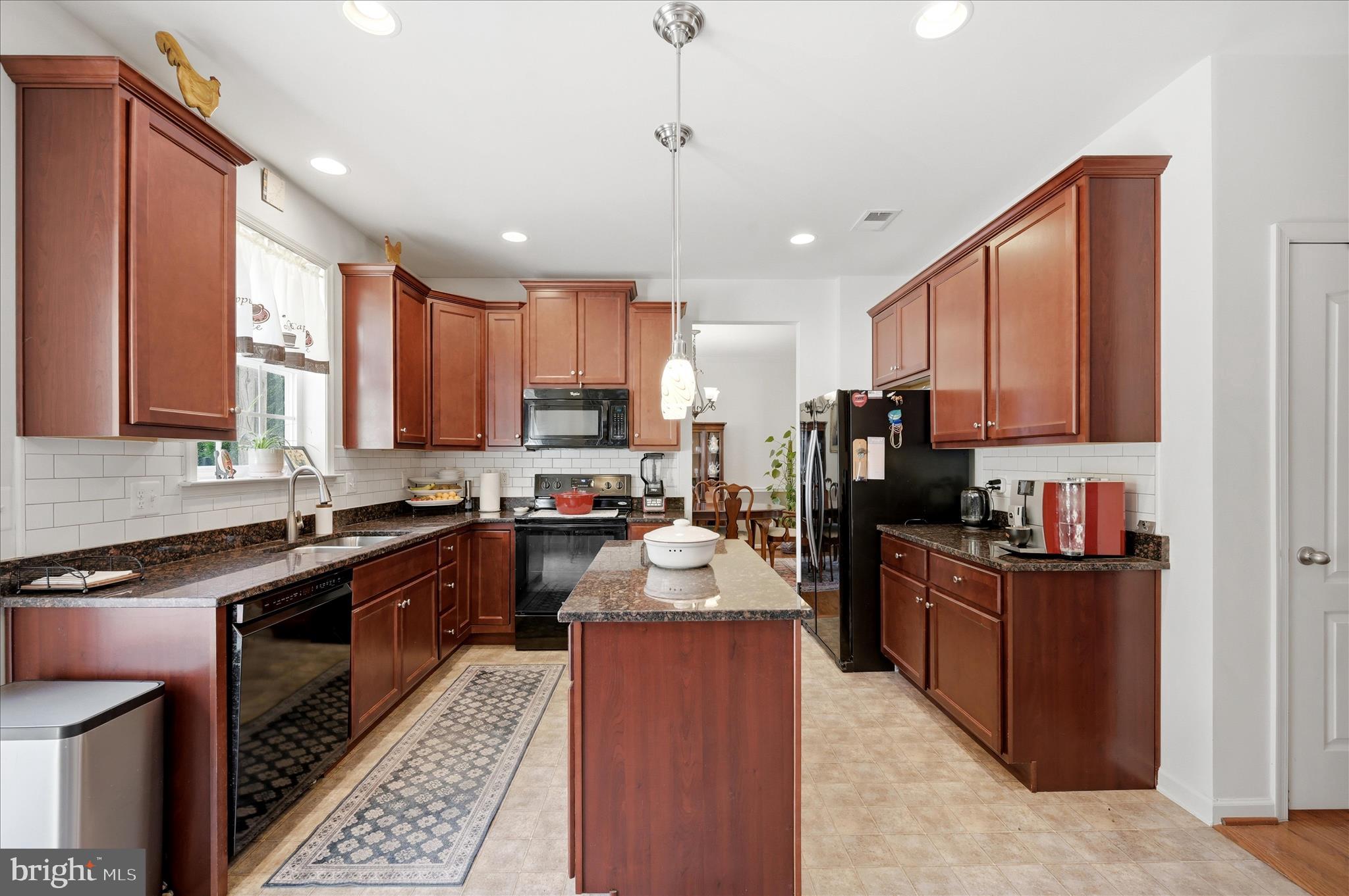 SHERIDAN ESTATES - Residential