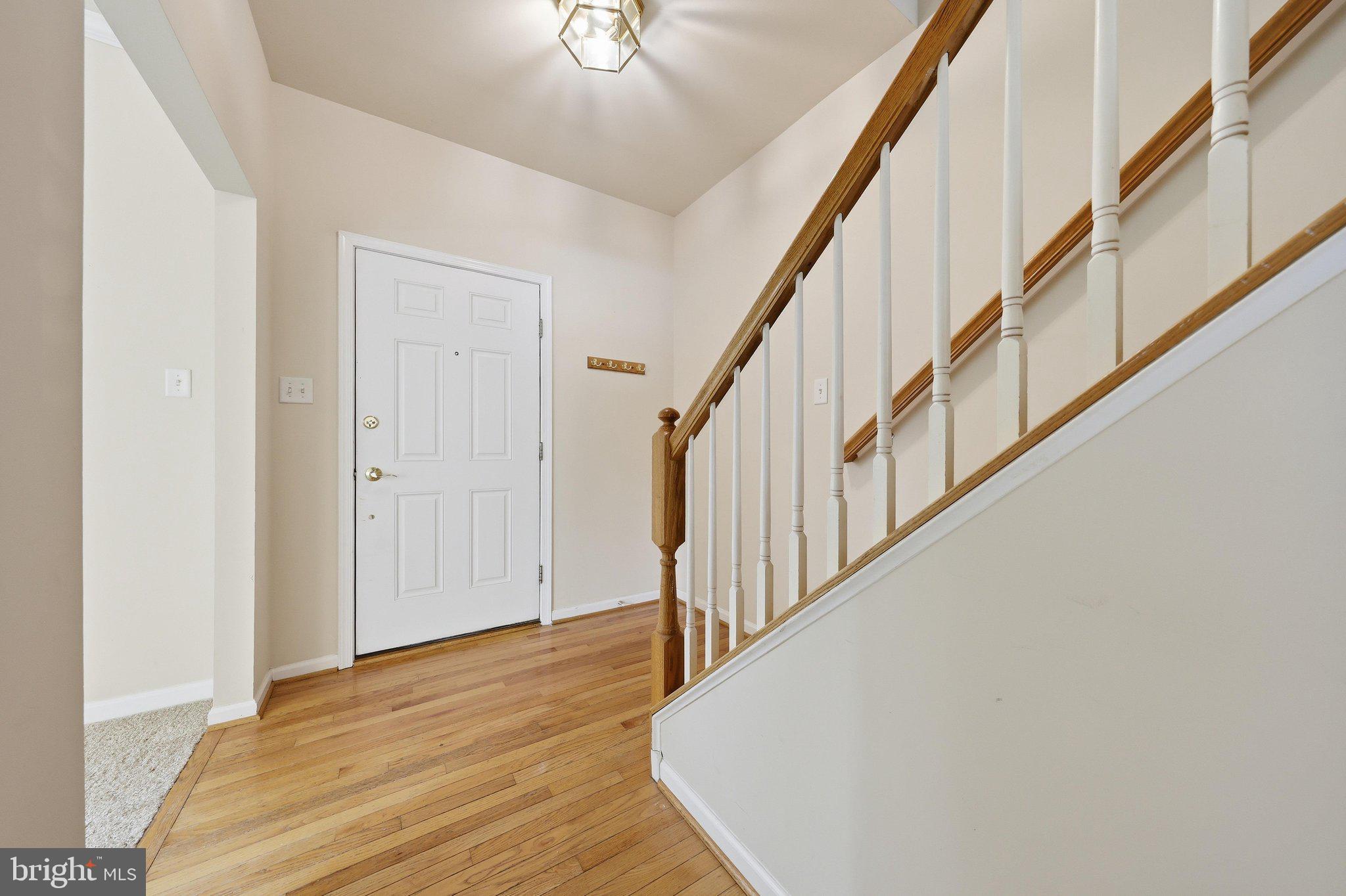 HUNTERS KNOLL - Residential