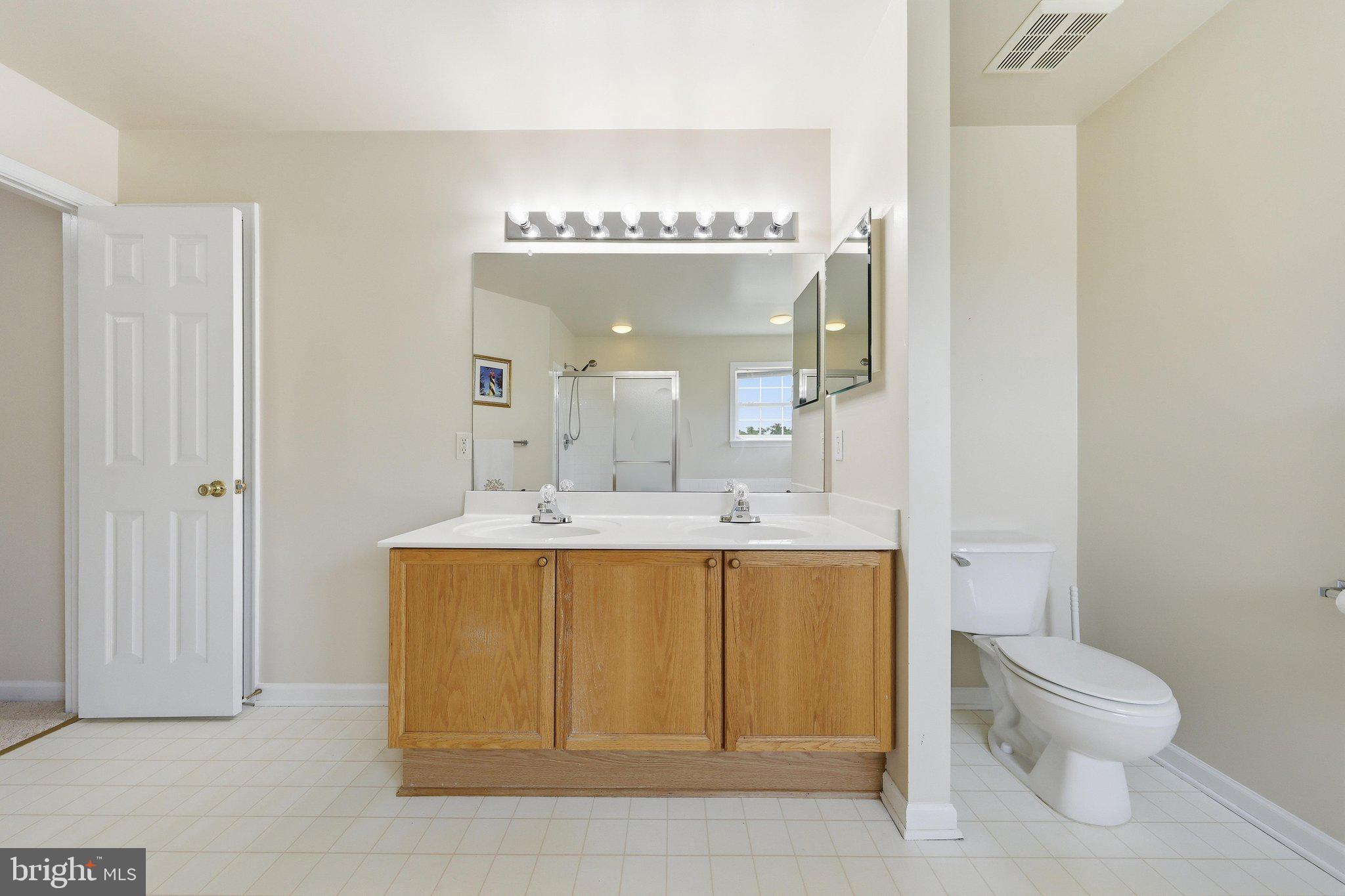 HUNTERS KNOLL - Residential