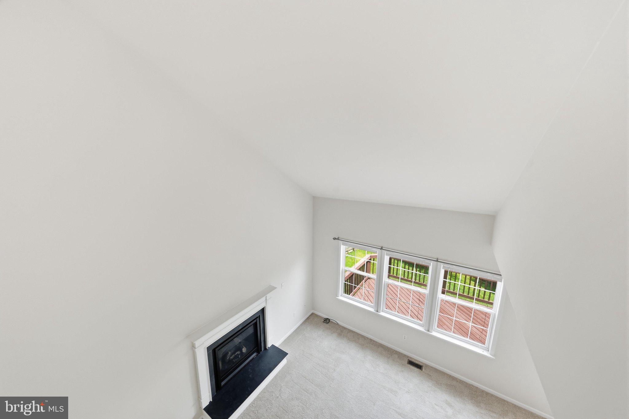 HUNTERS KNOLL - Residential