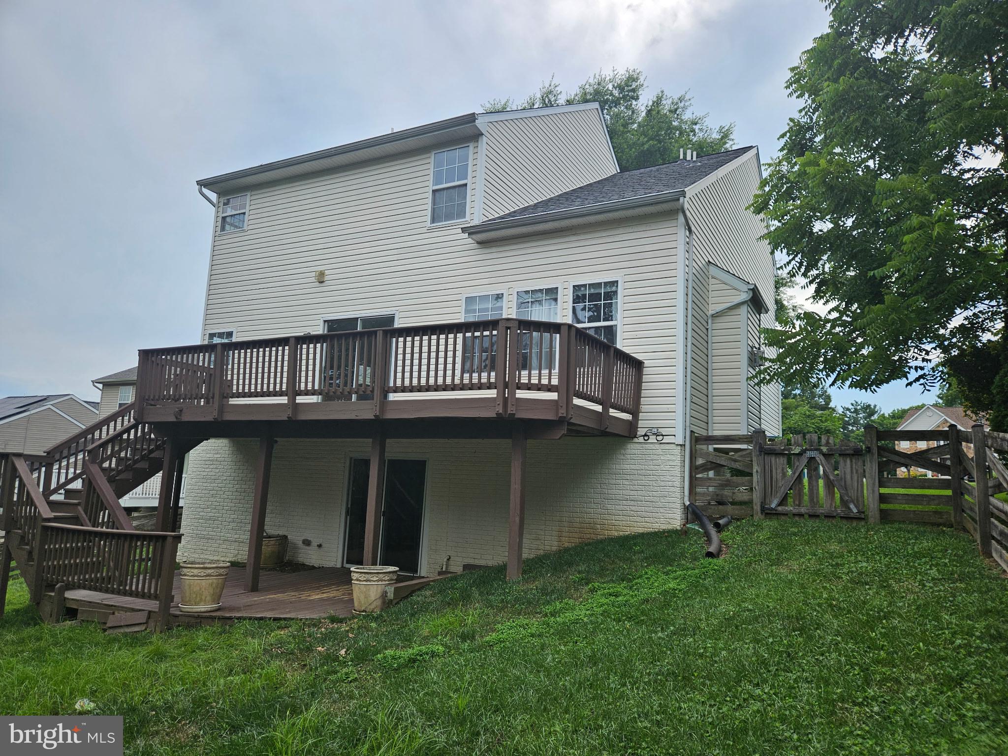 HUNTERS KNOLL - Residential