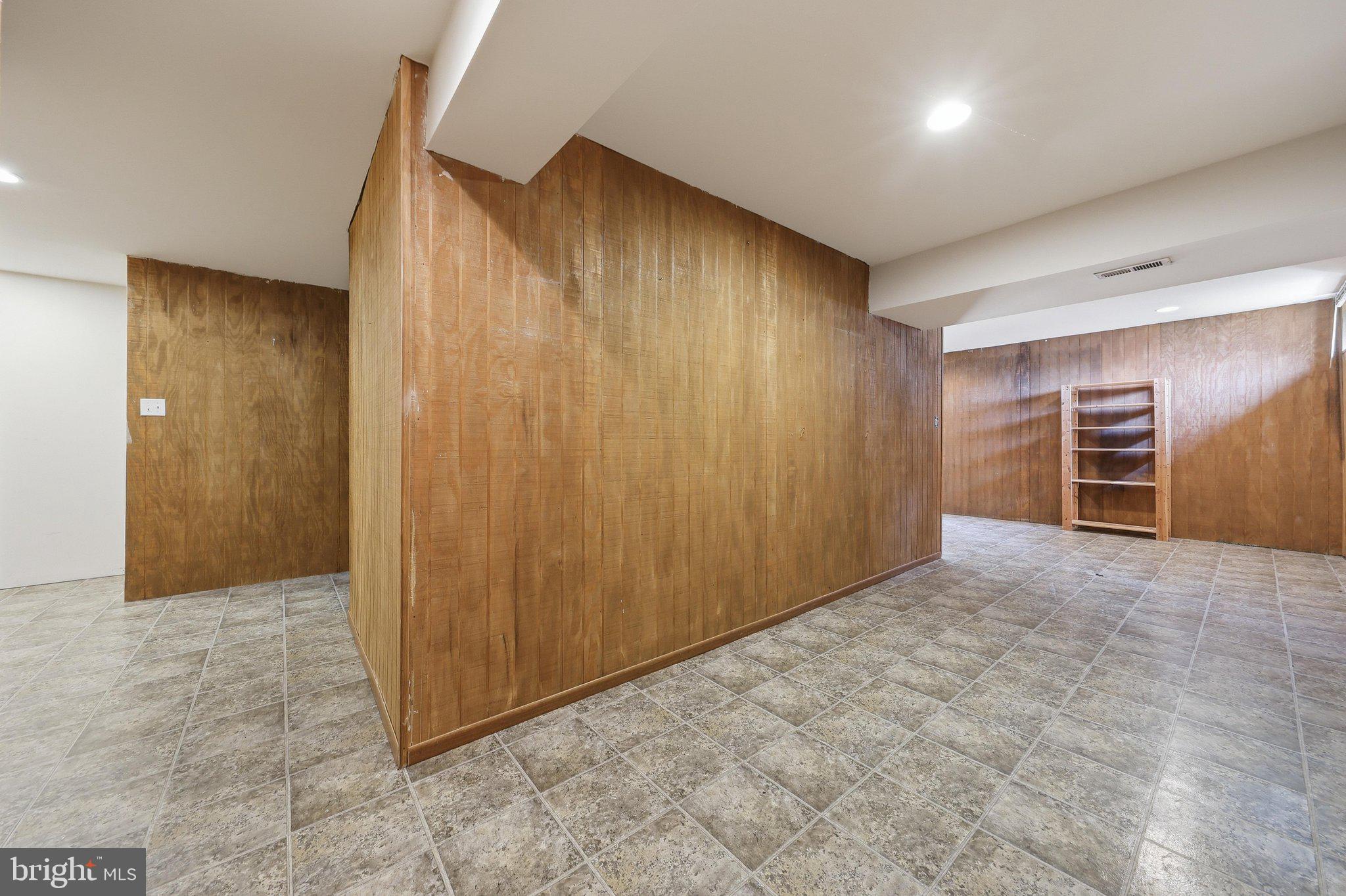 HUNTERS KNOLL - Residential