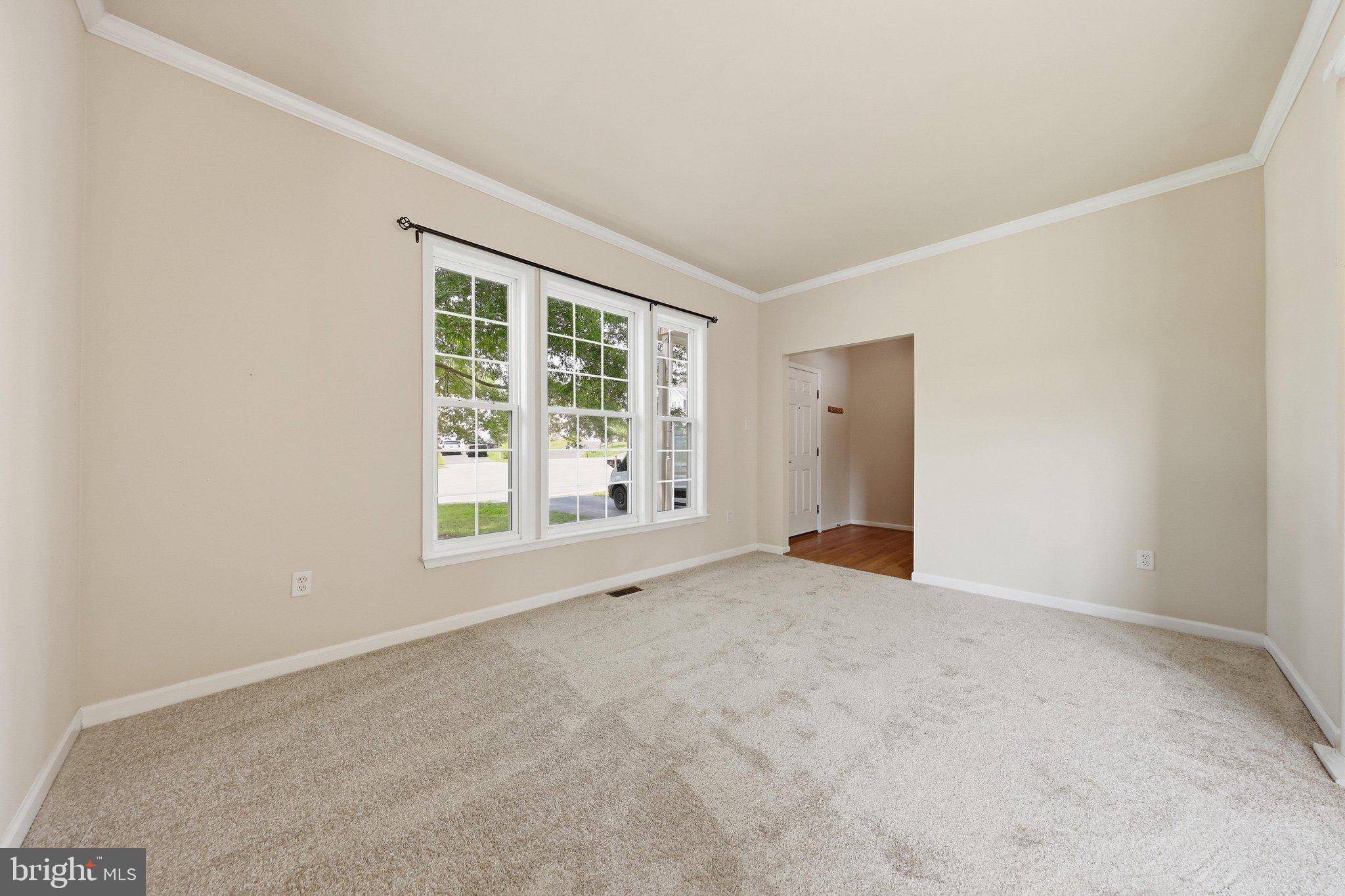 HUNTERS KNOLL - Residential