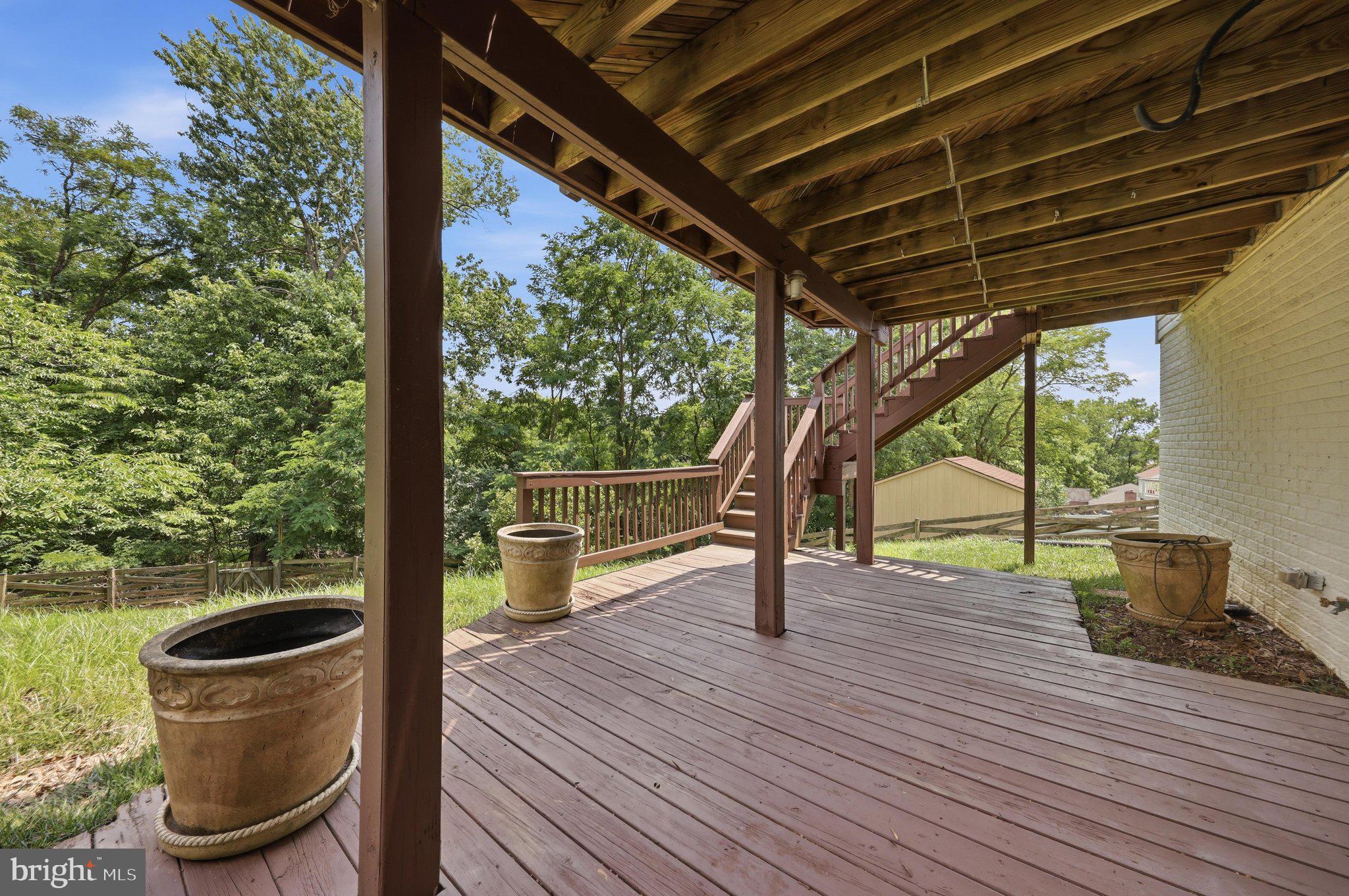 HUNTERS KNOLL - Residential